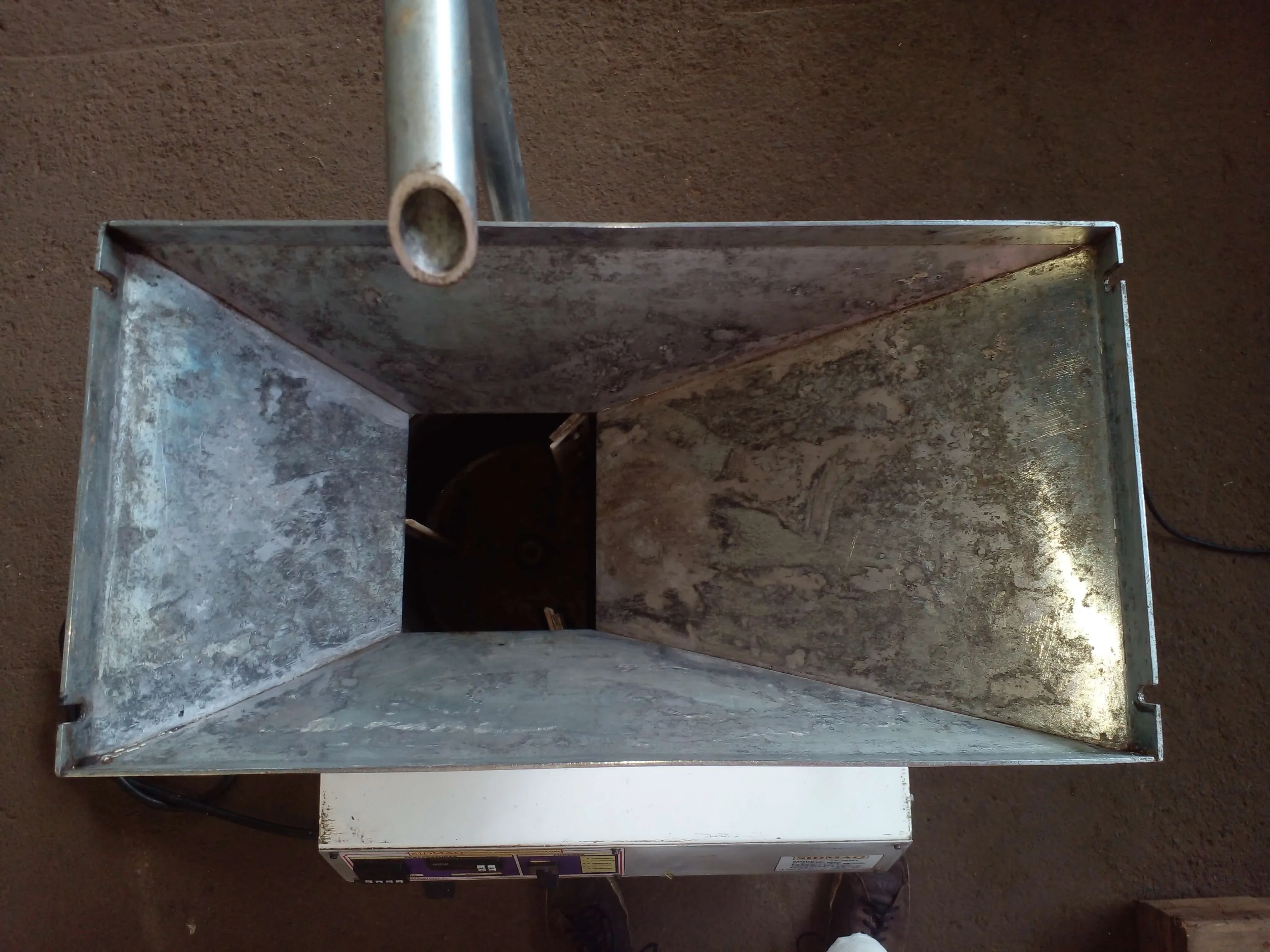 temperadeira-de-chocolate-capacidade-30-kg-hora-marca-sidmaq