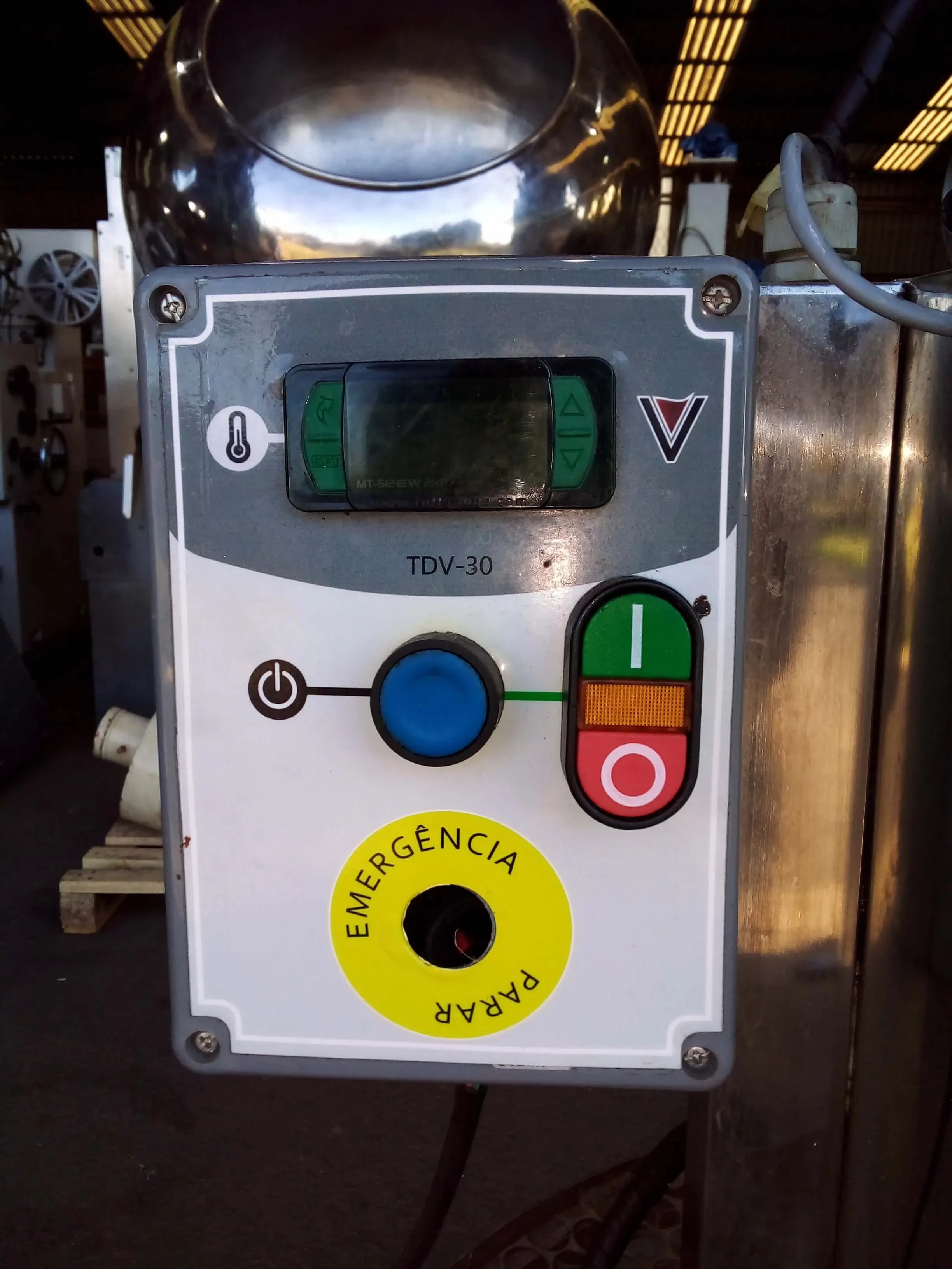 derretedeira-de-chocolate-marca-vonin-capacidade-de-30-kg