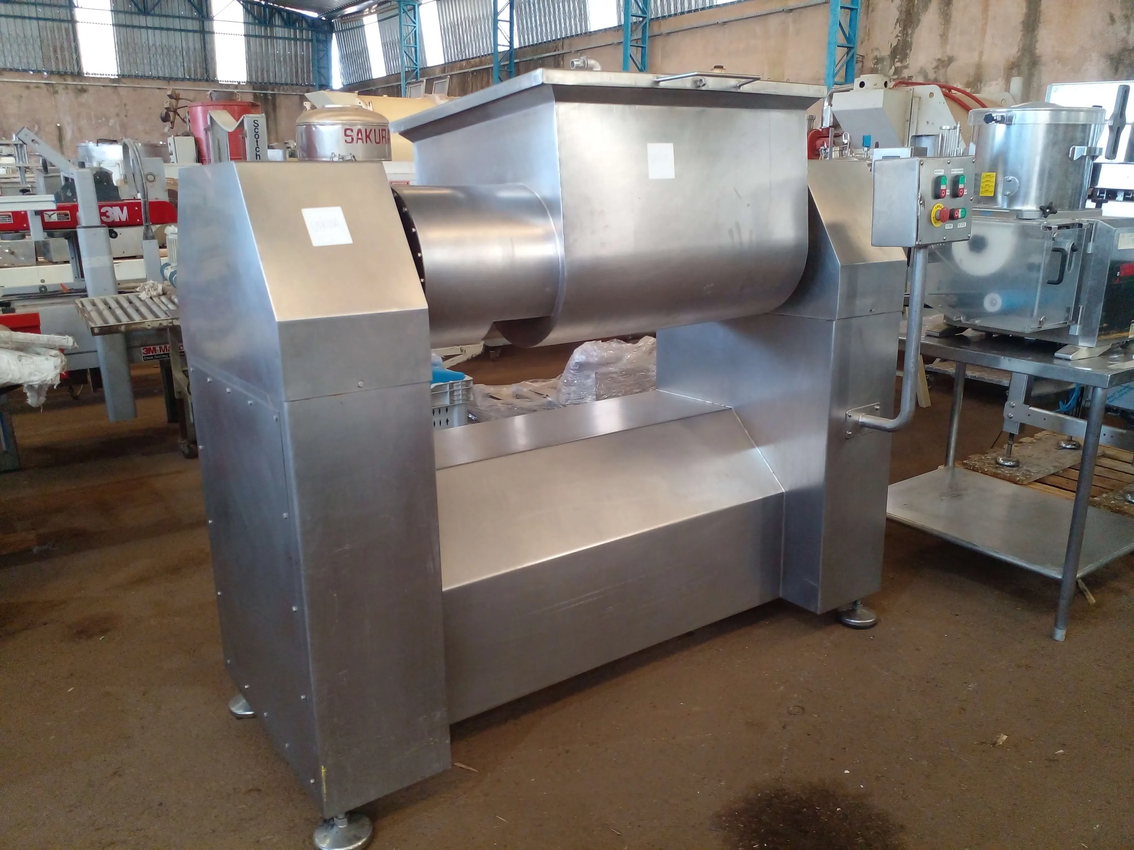 misturador-horizontal-de-carne-de-palheta-com-2-eixos