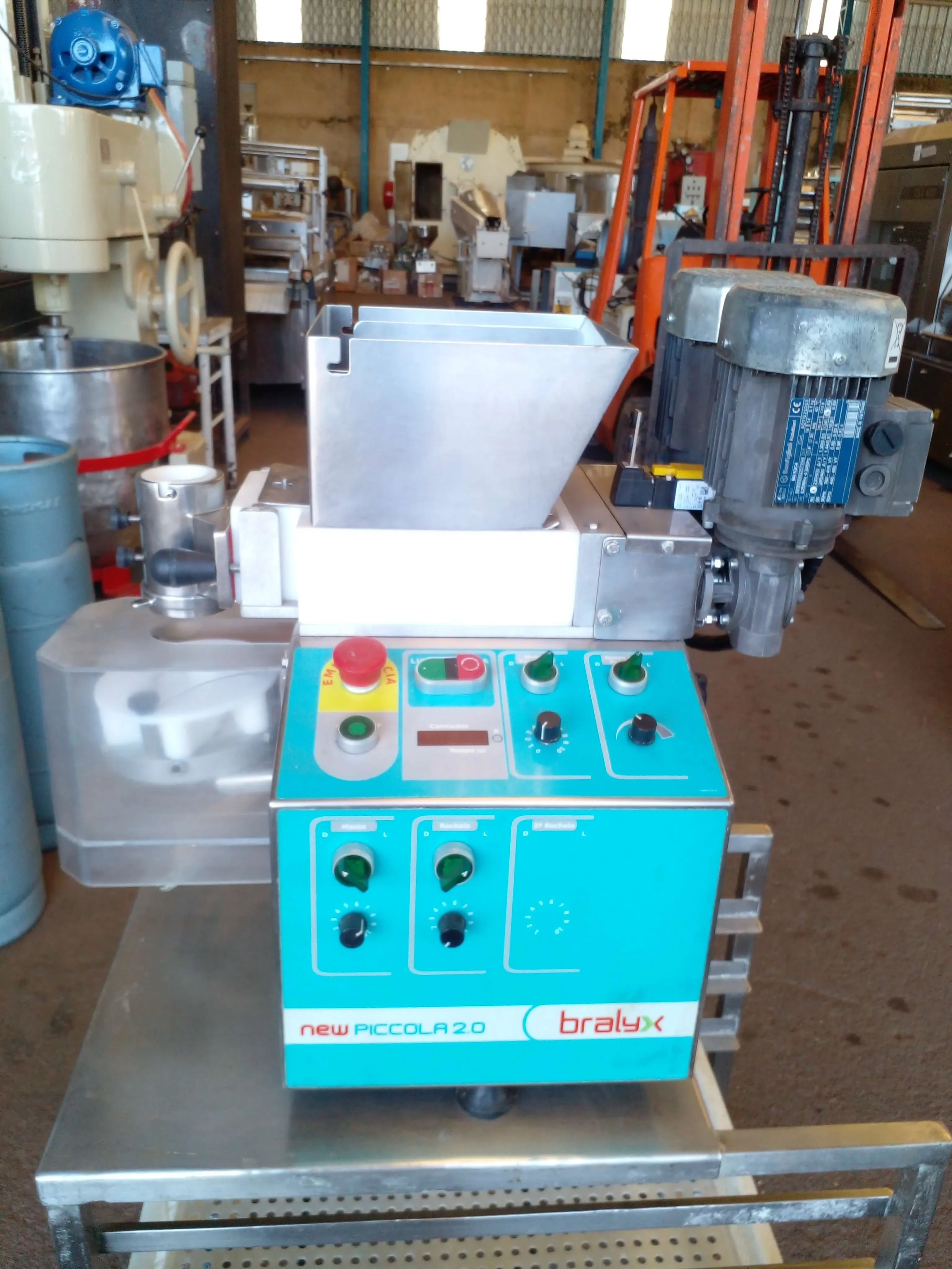 formadora-produtora-de-salgados-e-doces-marca-bralyx-modelo-piccola-2-0