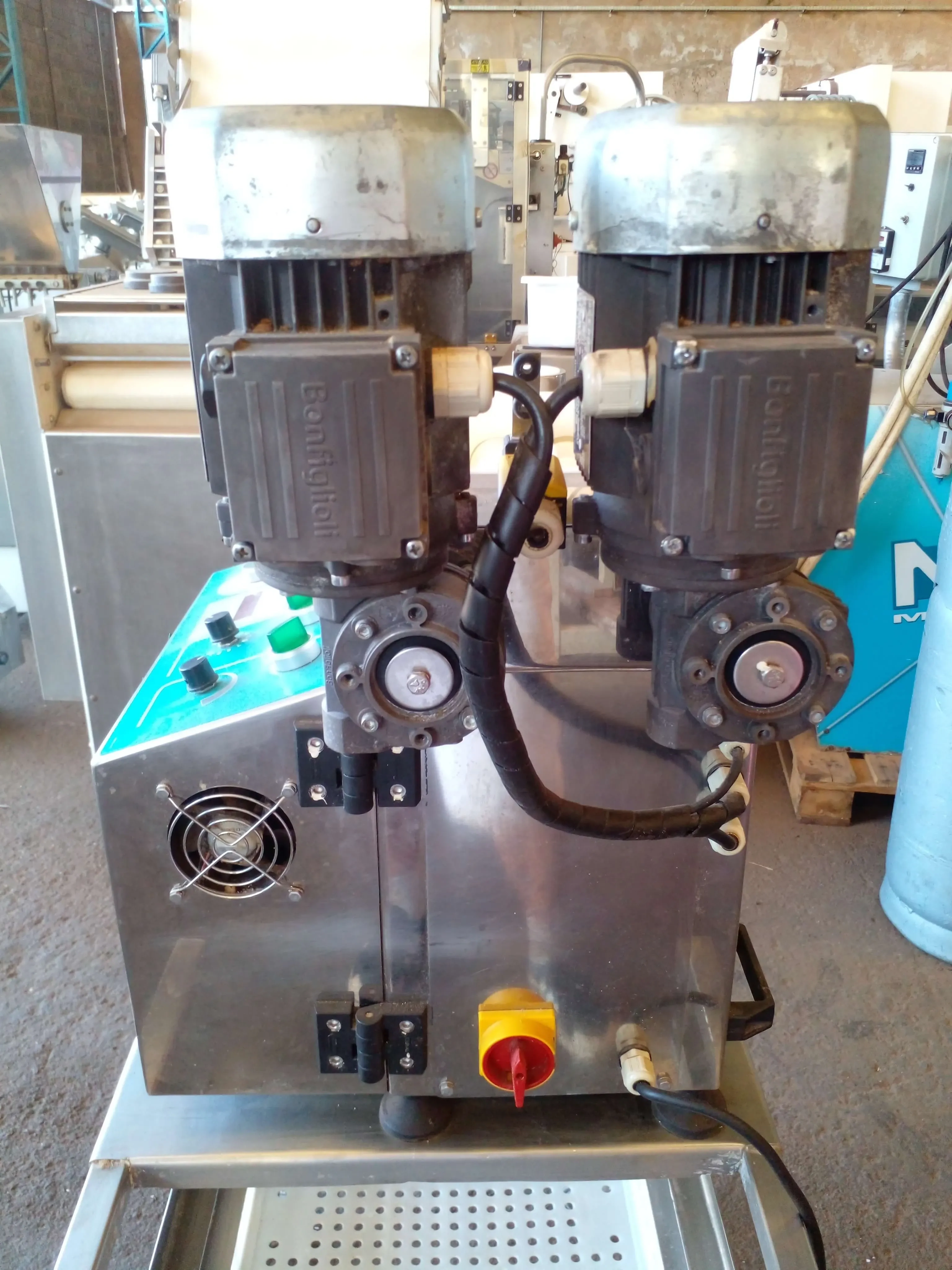 formadora-produtora-de-salgados-e-doces-marca-bralyx-modelo-piccola-2-0