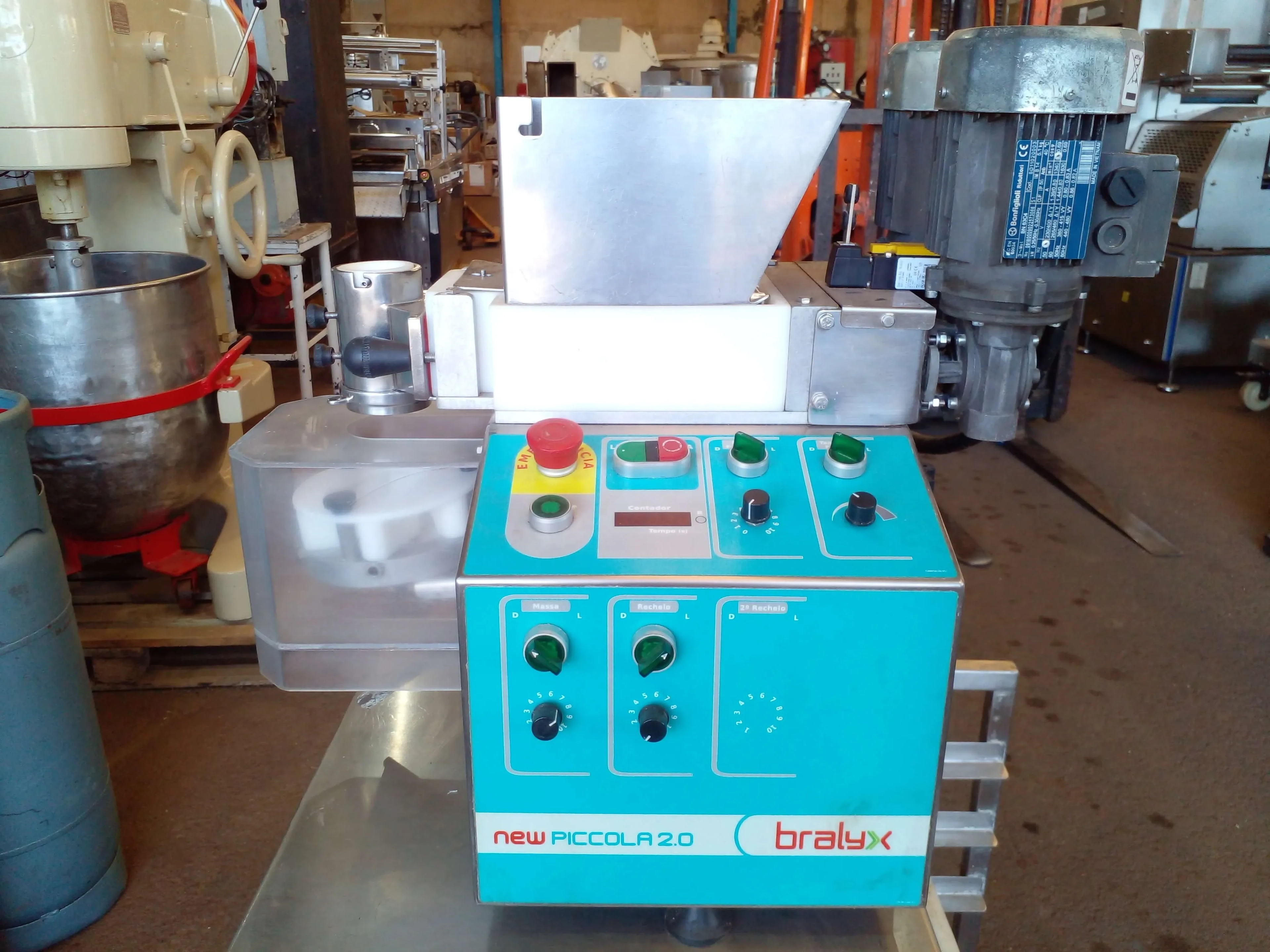 formadora-produtora-de-salgados-e-doces-marca-bralyx-modelo-piccola-2-0