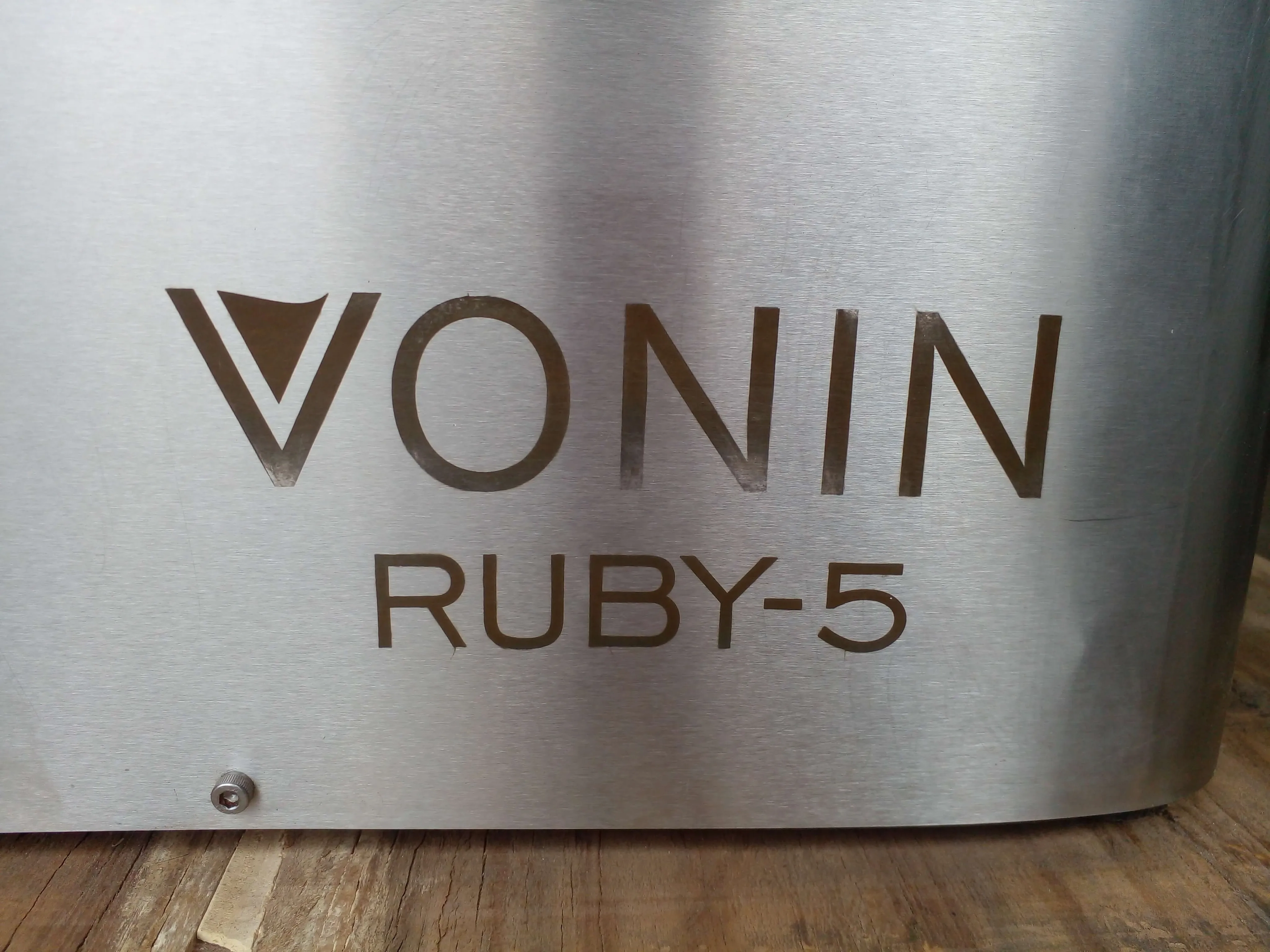 temperasdeira-de-chocolate-marca-vonin-modelo-ruby-5