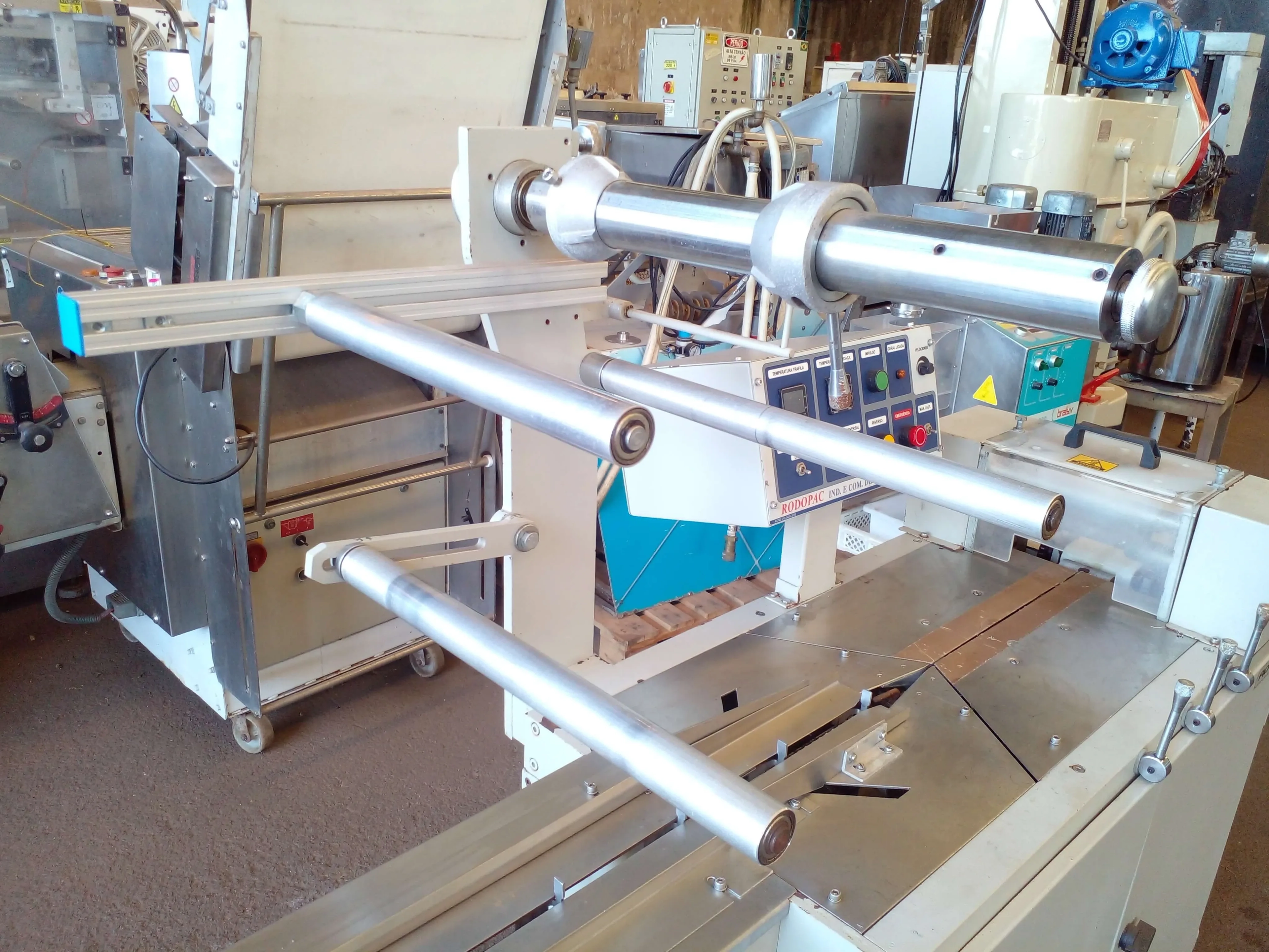 embaladora-flow-pack-marca-rodopac-modelo-rd-500