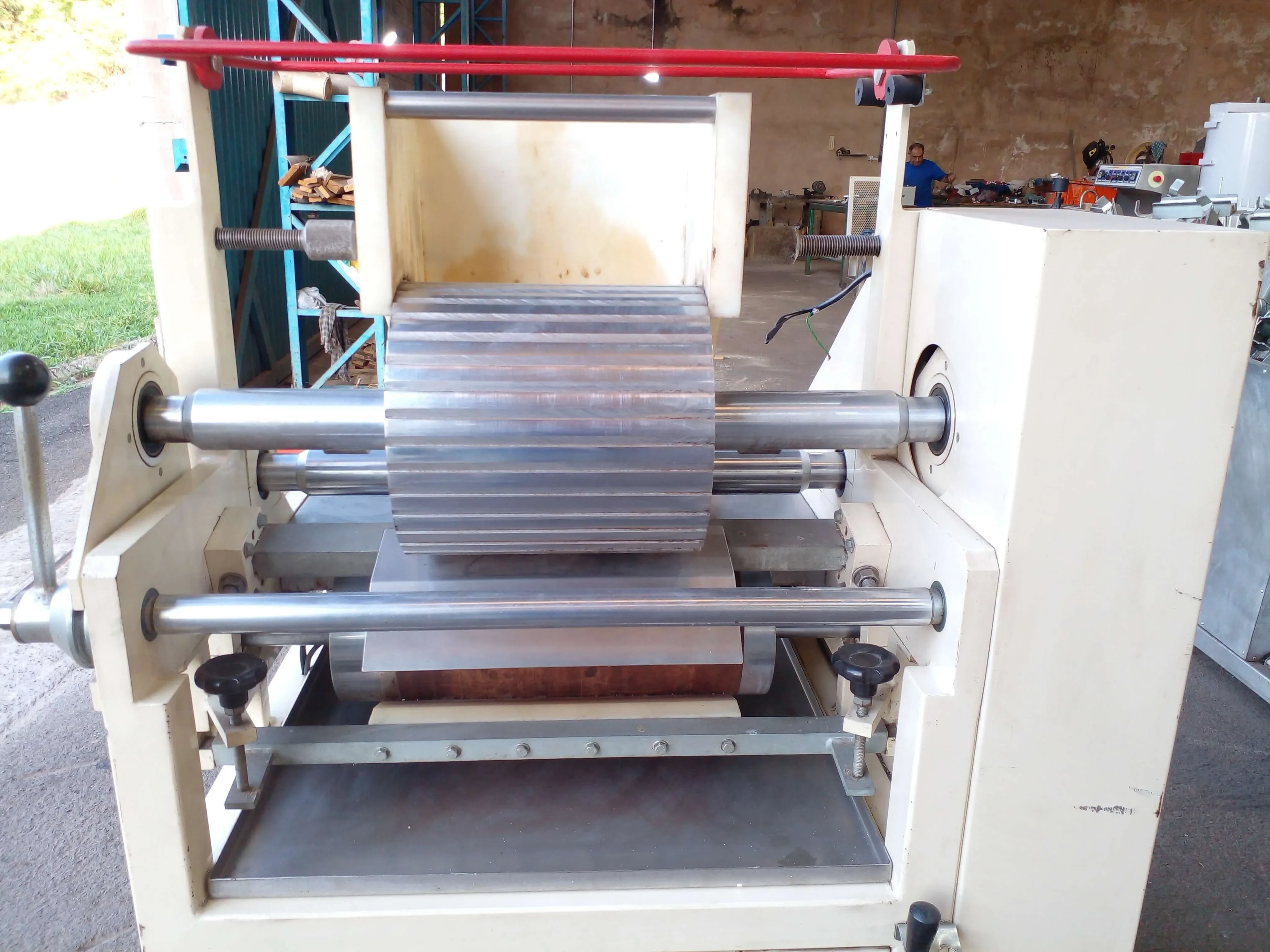 moldadora-de-bombom-e-recheio-marca-sollich