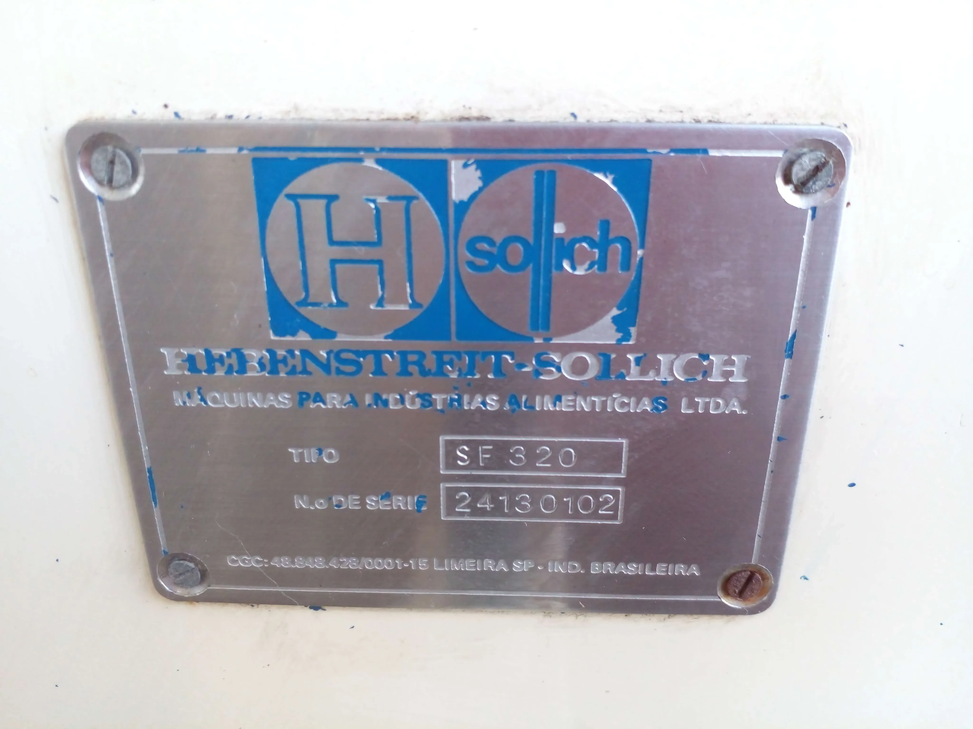 moldadora-de-bombom-e-recheio-marca-sollich