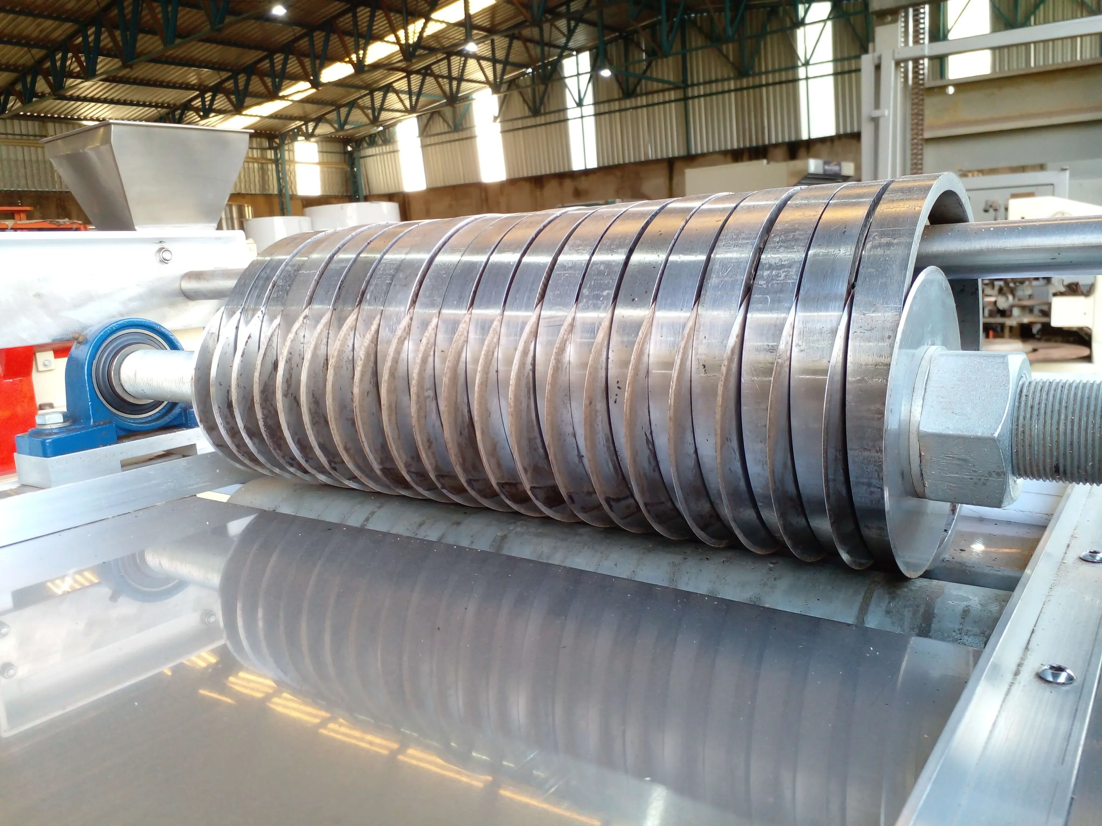 mesa-para-corte-de-doces-e-balas-marca-milpack