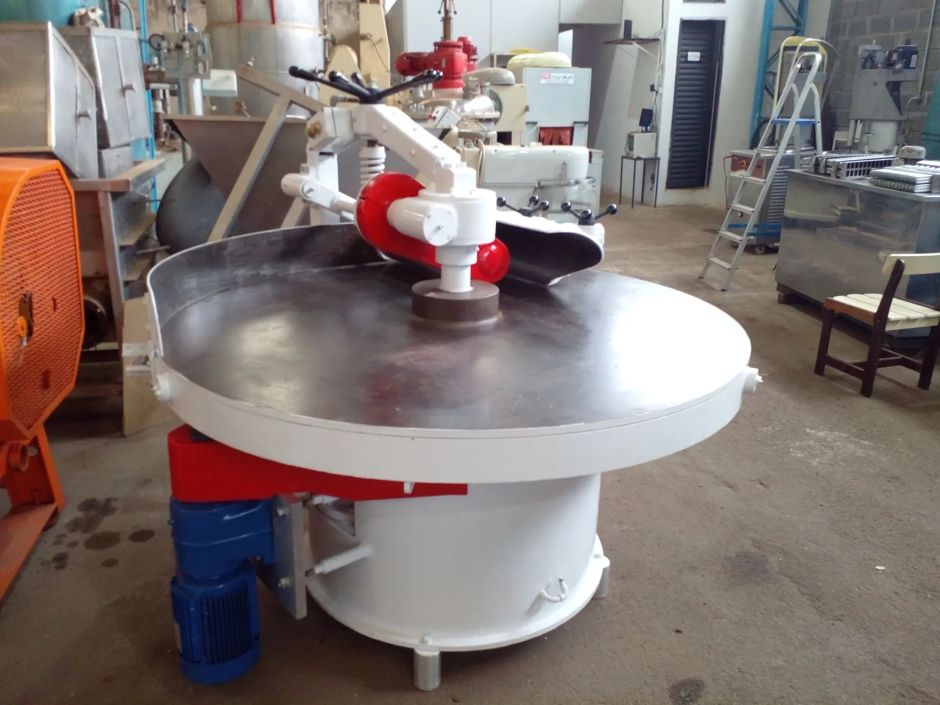 mesa-massageadora-de-massa-de-bala-manteiga-e-outros