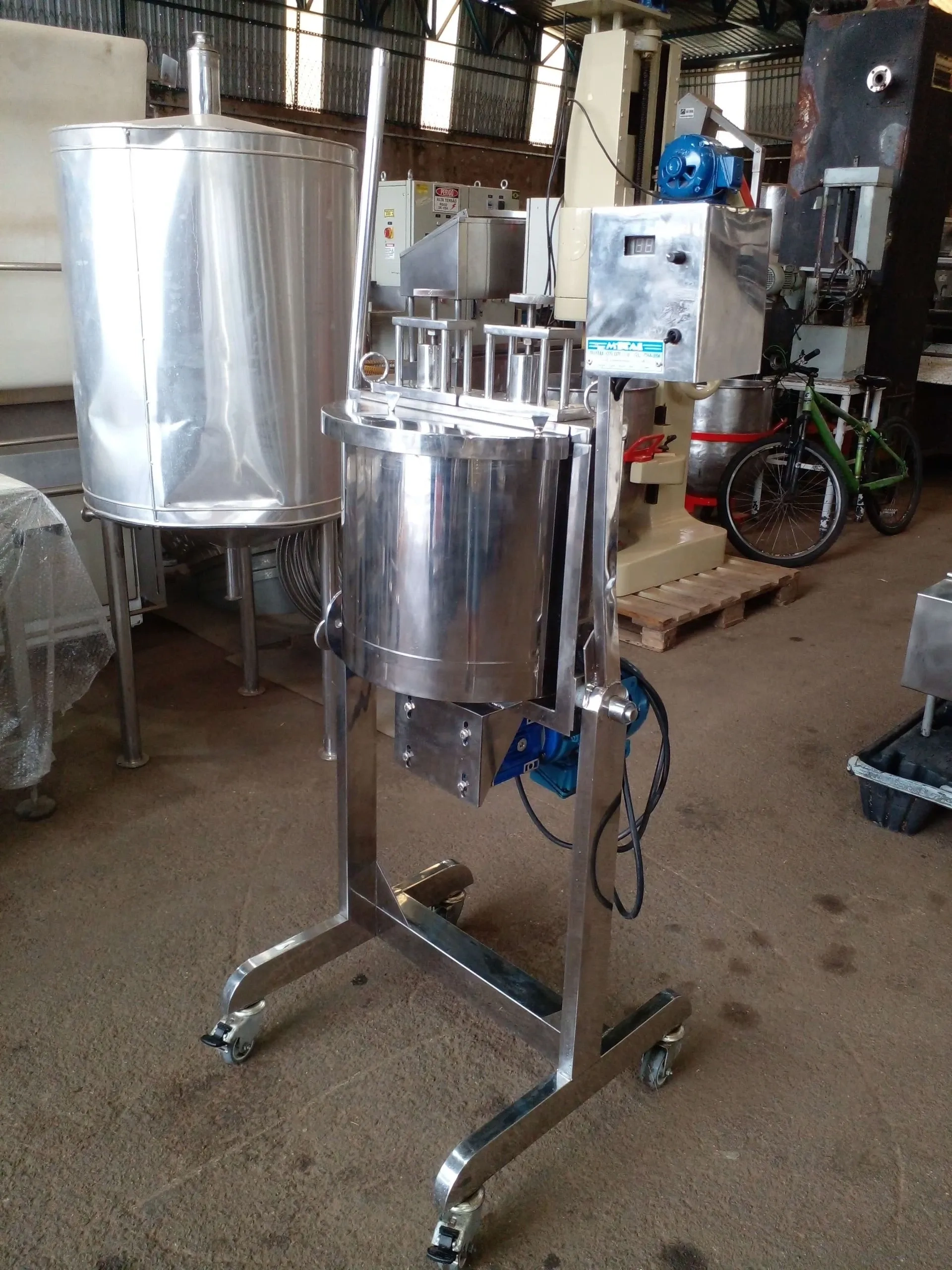 melangeu-capacid-18-litros-marca-mecal