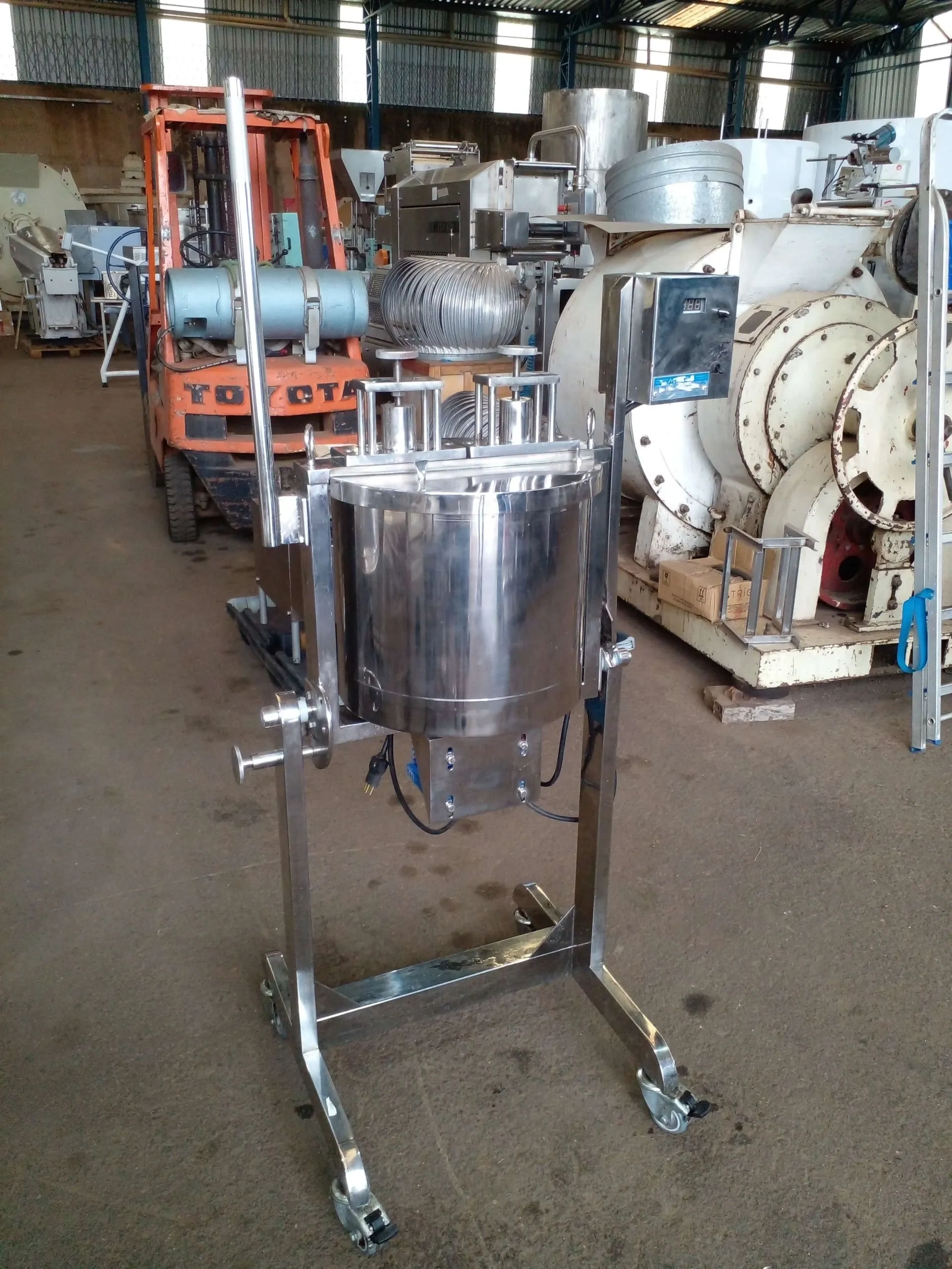 melangeu-capacid-18-litros-marca-mecal