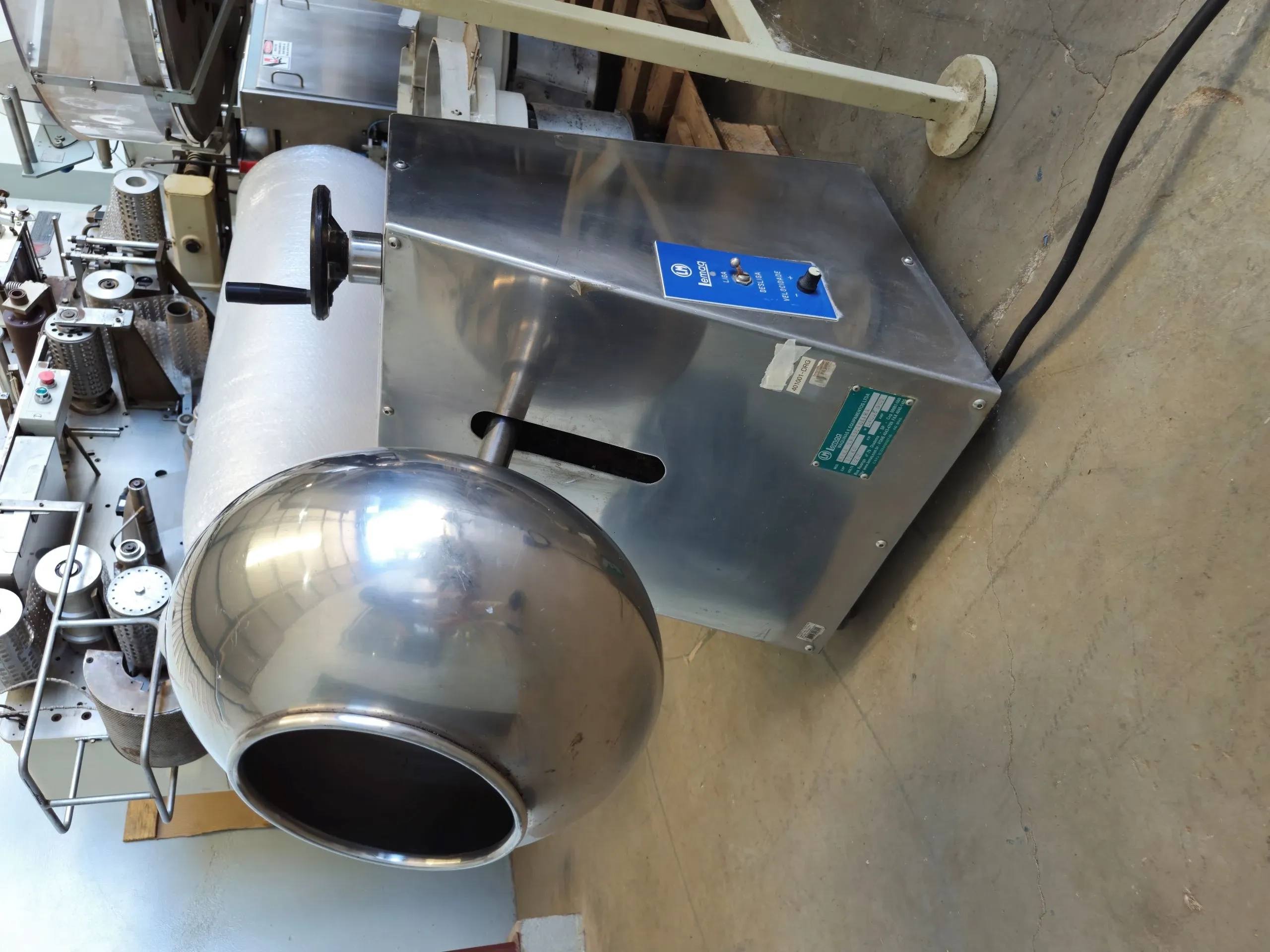 drageadeira-de-bancada-lisa-em-aco-inox-capacidade-10-kg-marca-lemaq