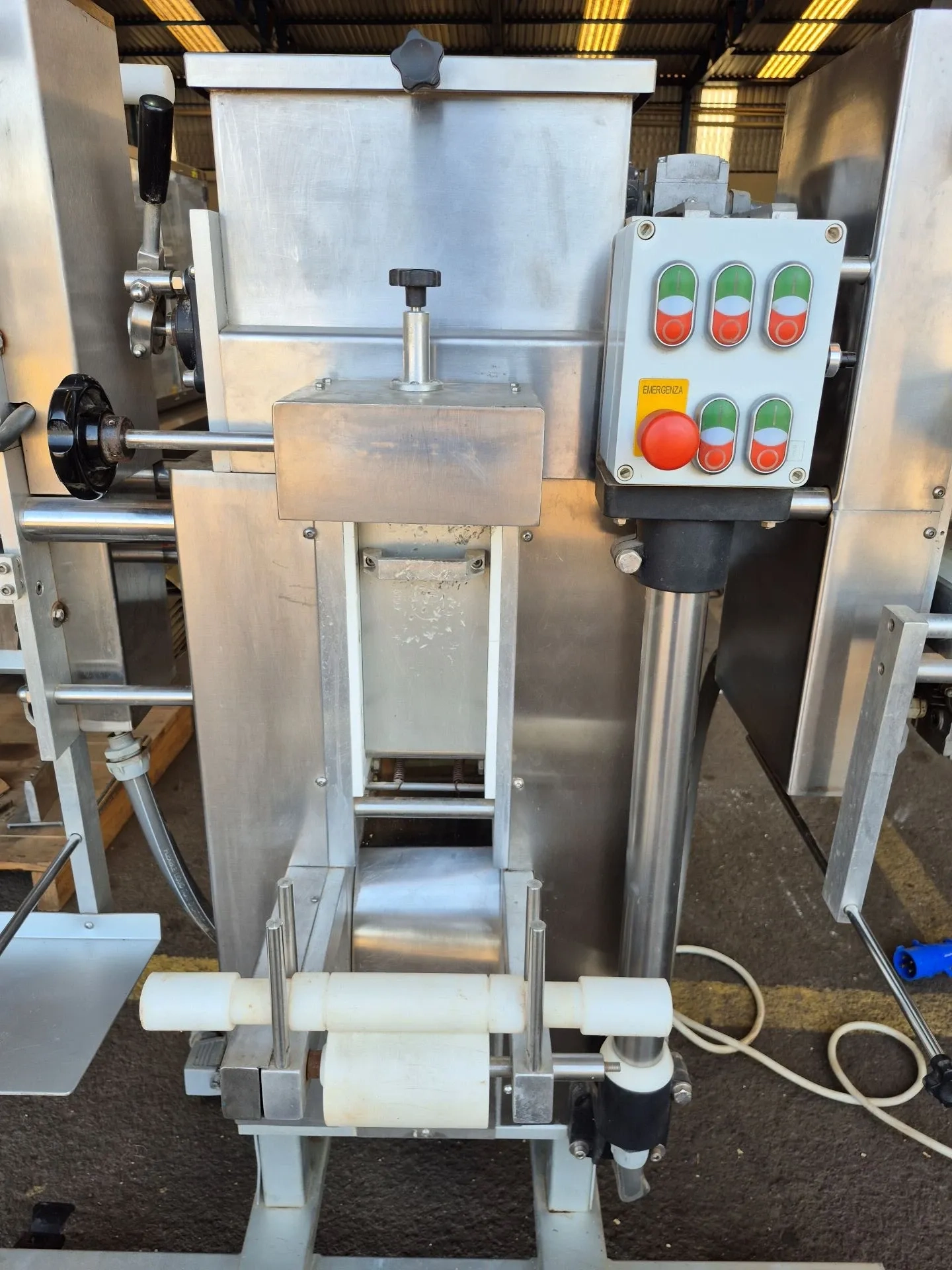 produtora-de-massas-marca-officina-dea