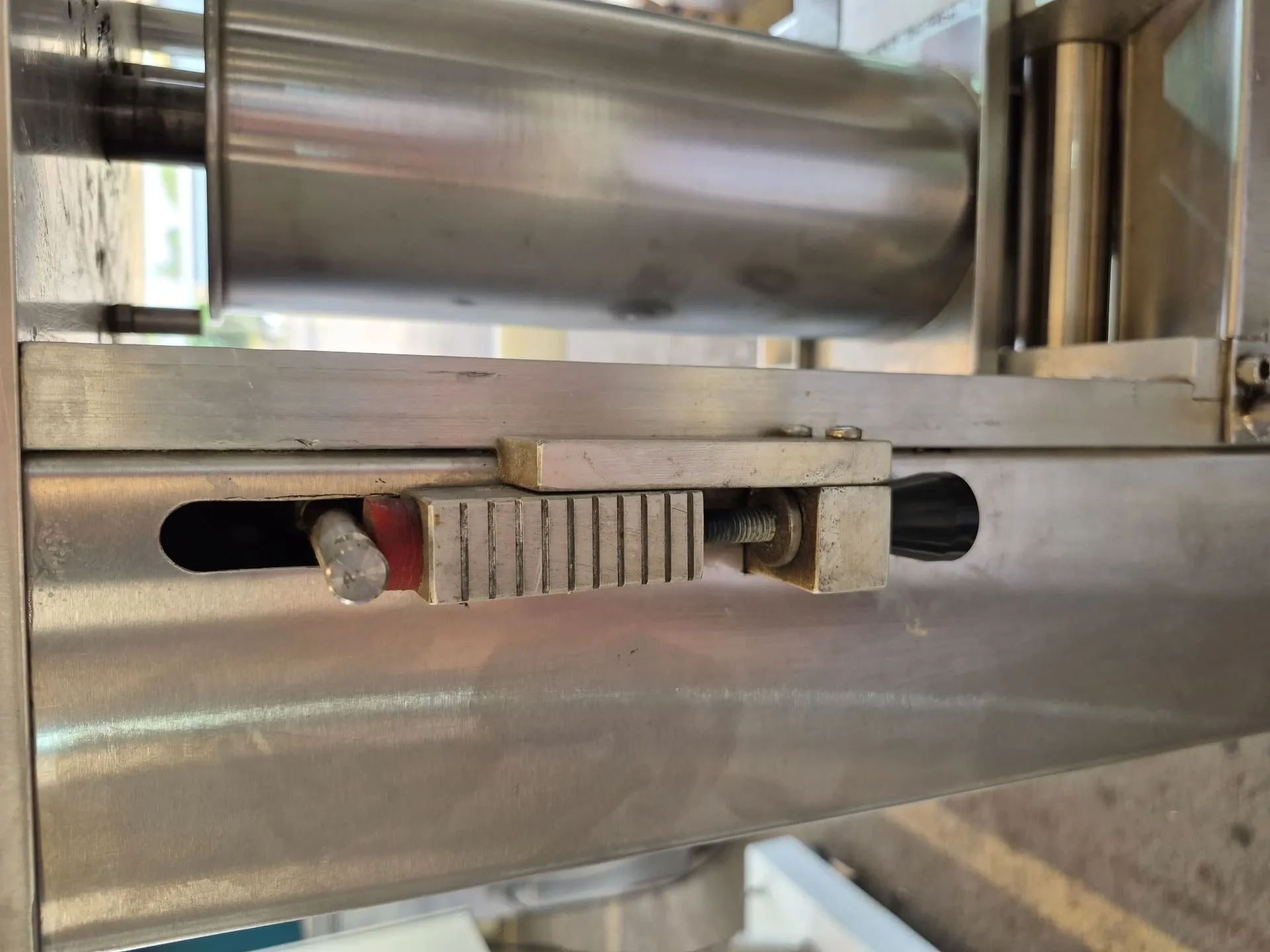 ravioleteira-capacidade-45-kg-h-marca-italvisa-modelo-r120