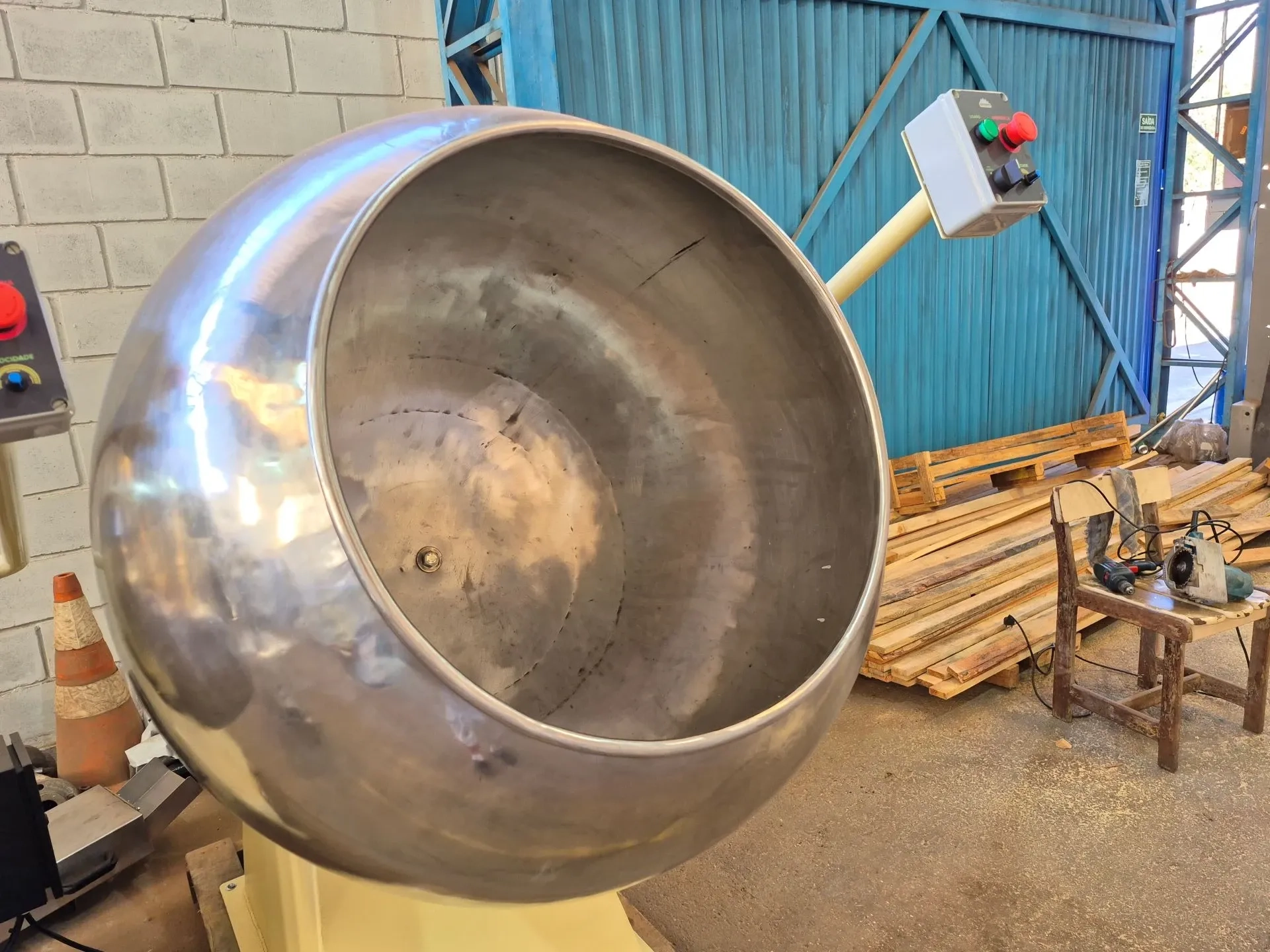 drageadeira-lisa-inox-cap-250-litros