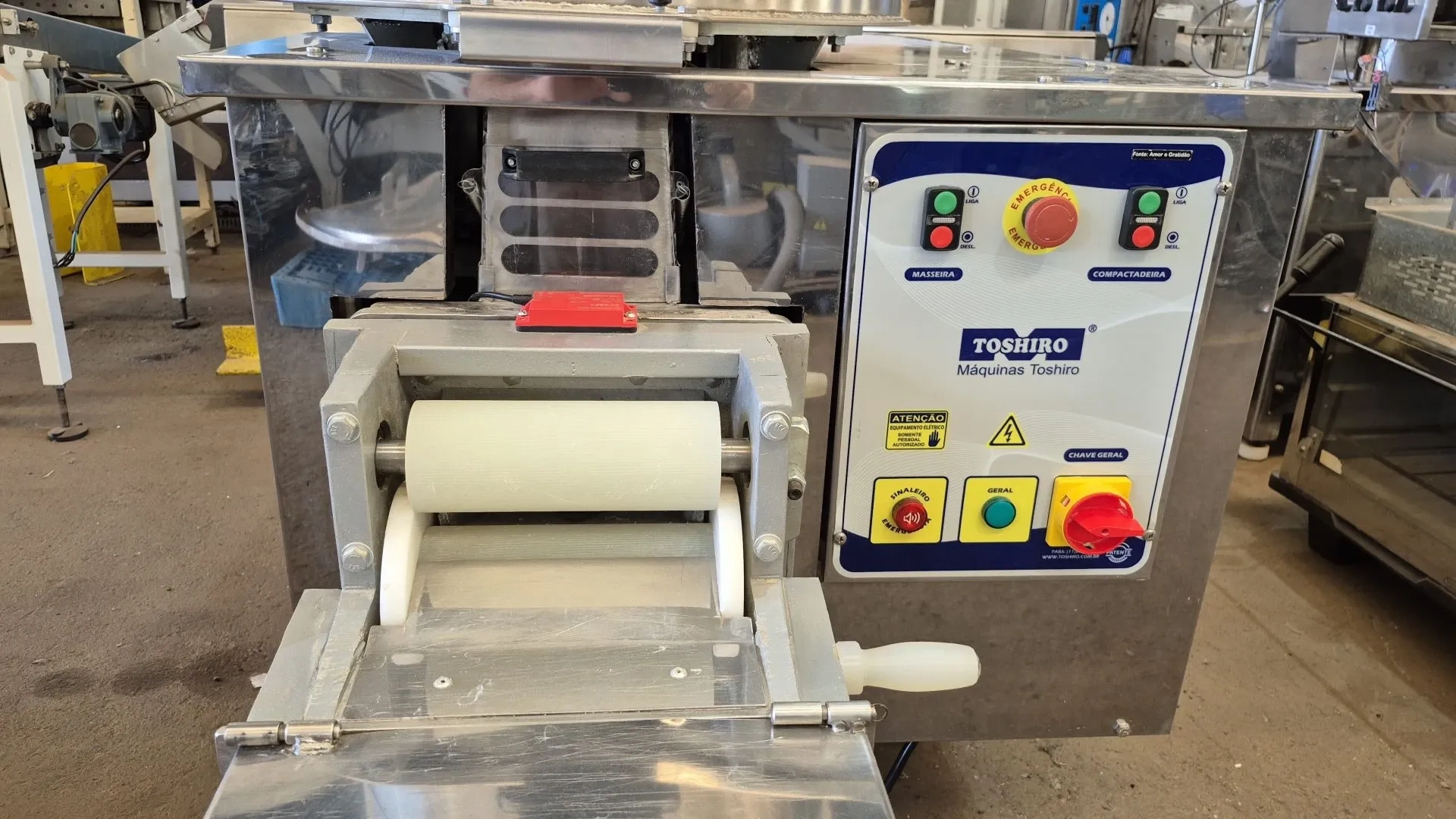 compactadeira-compactadora-masseira