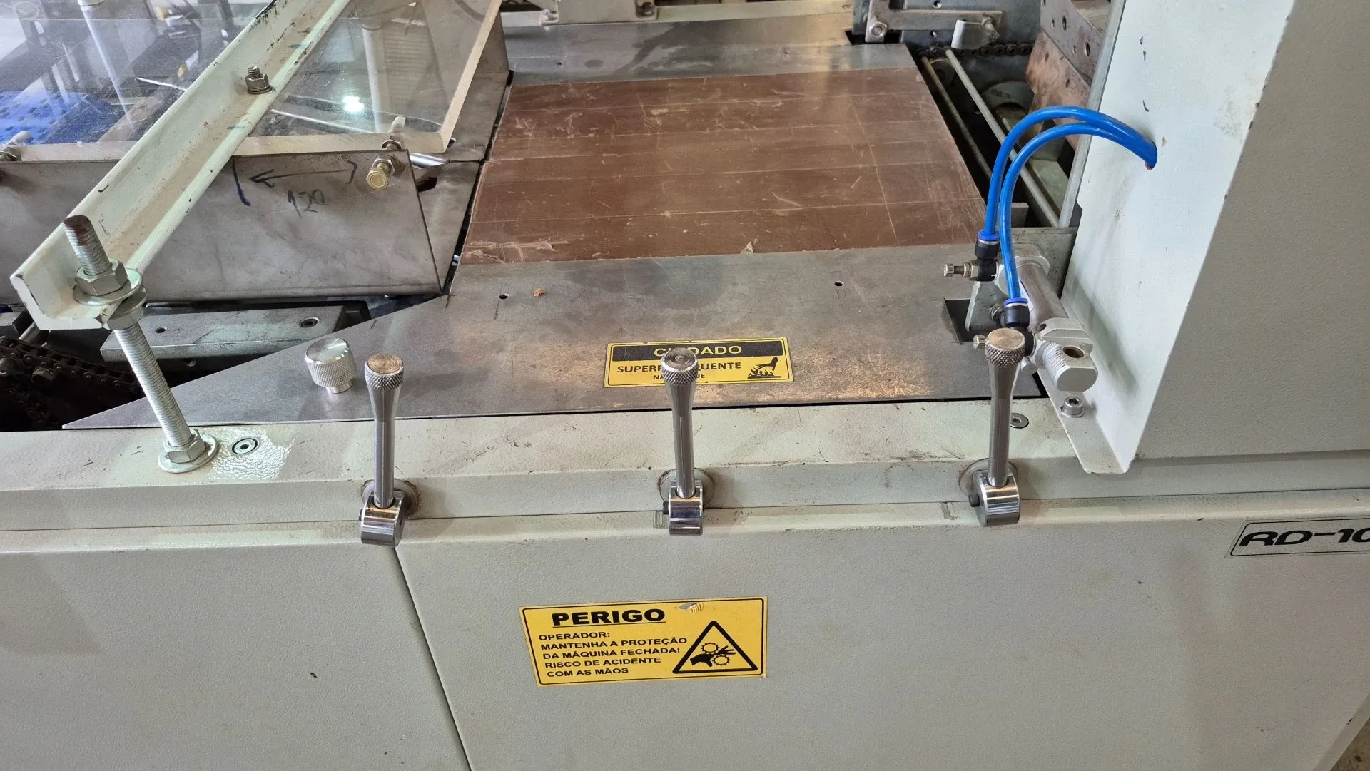 embaladora-flow-pack-paes-marca-rodopack