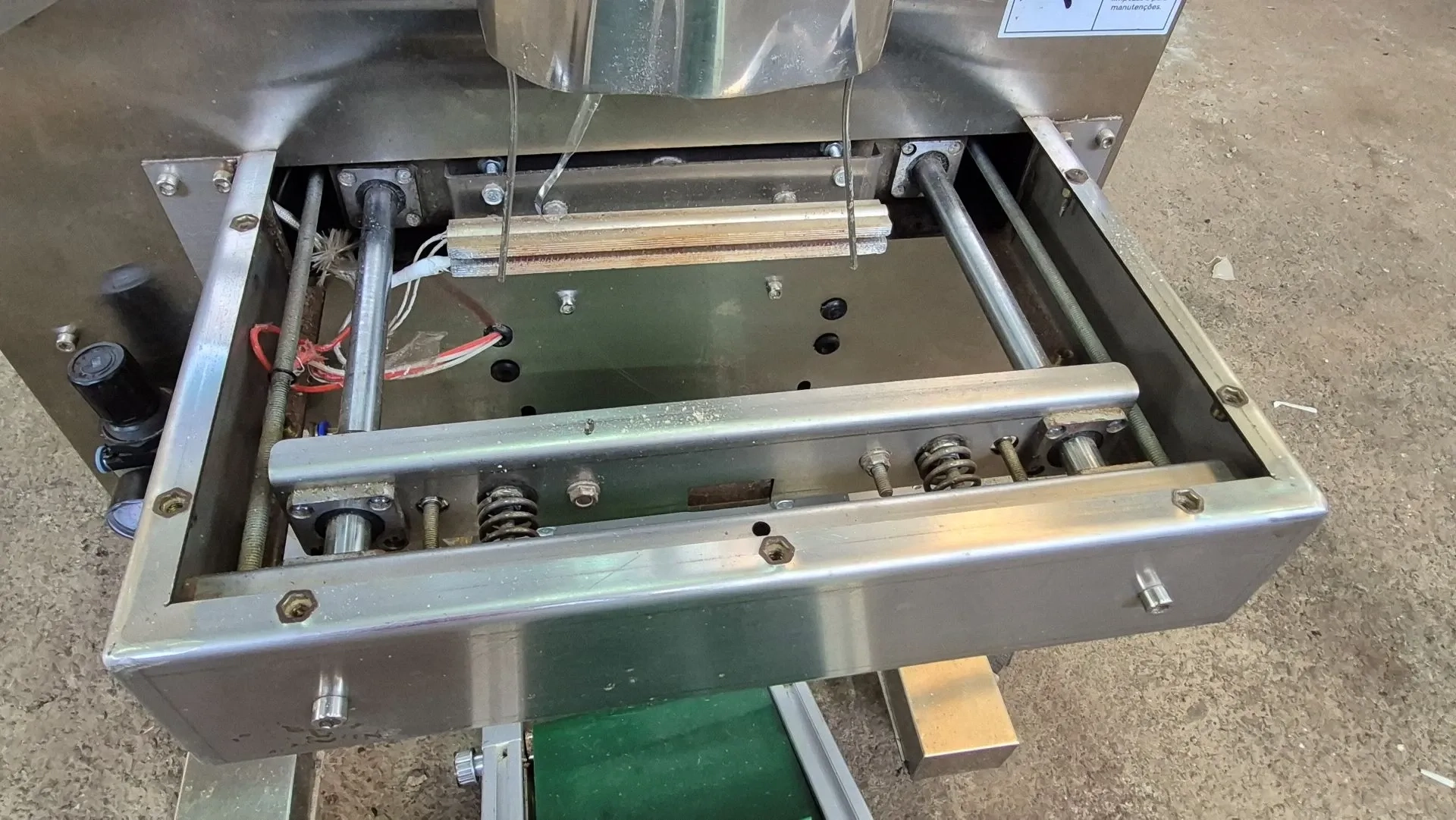 empacotadora-automatica-vertical-marca-cetro