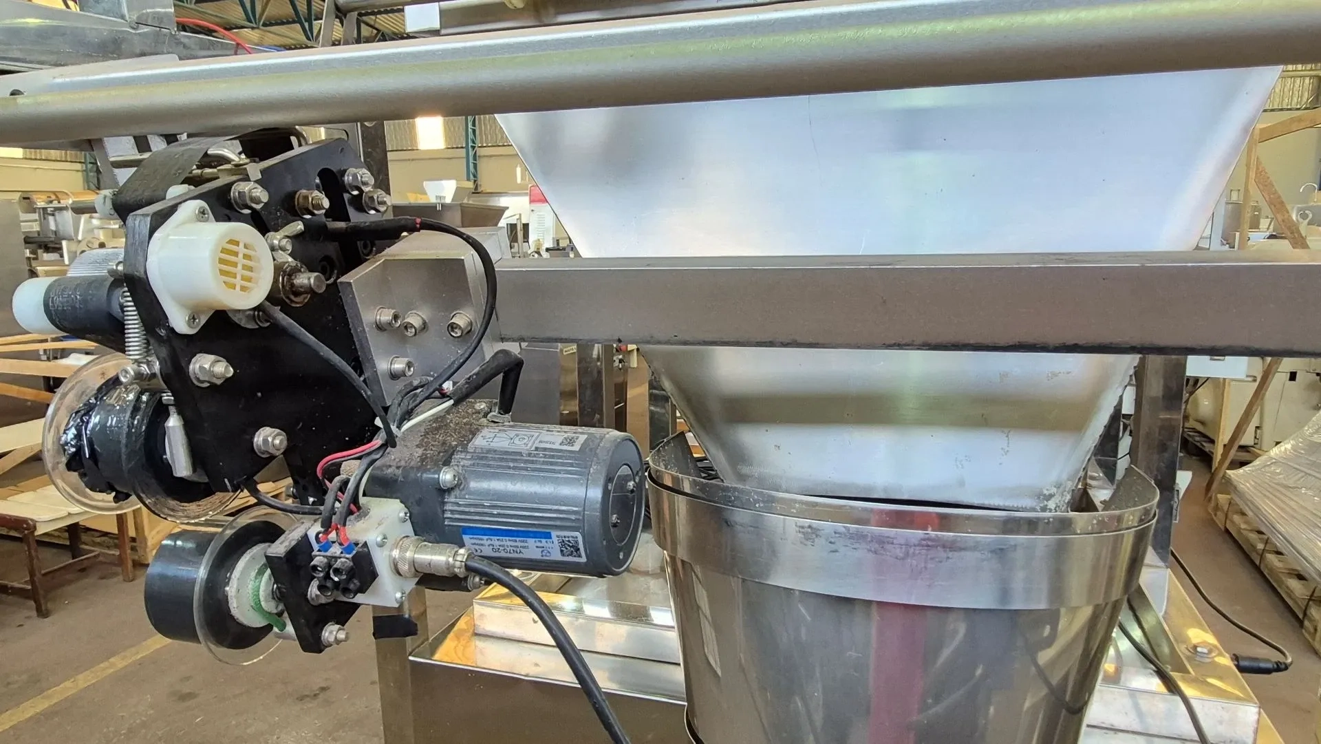 empacotadora-automatica-vertical-marca-cetro