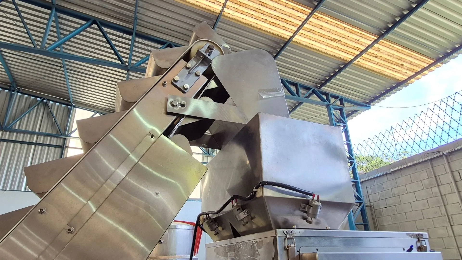 empacotadora-automatica-vertical-marca-cetro