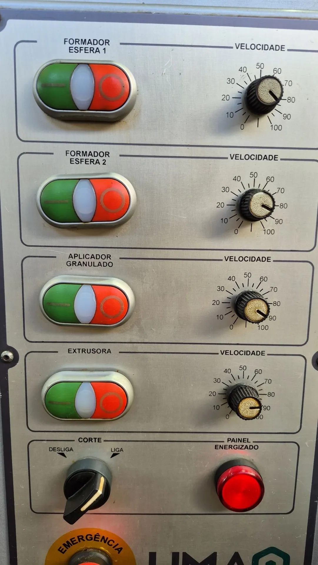 boleadora-modeladora-de-massas-e-doces-macicos-marca-limaq