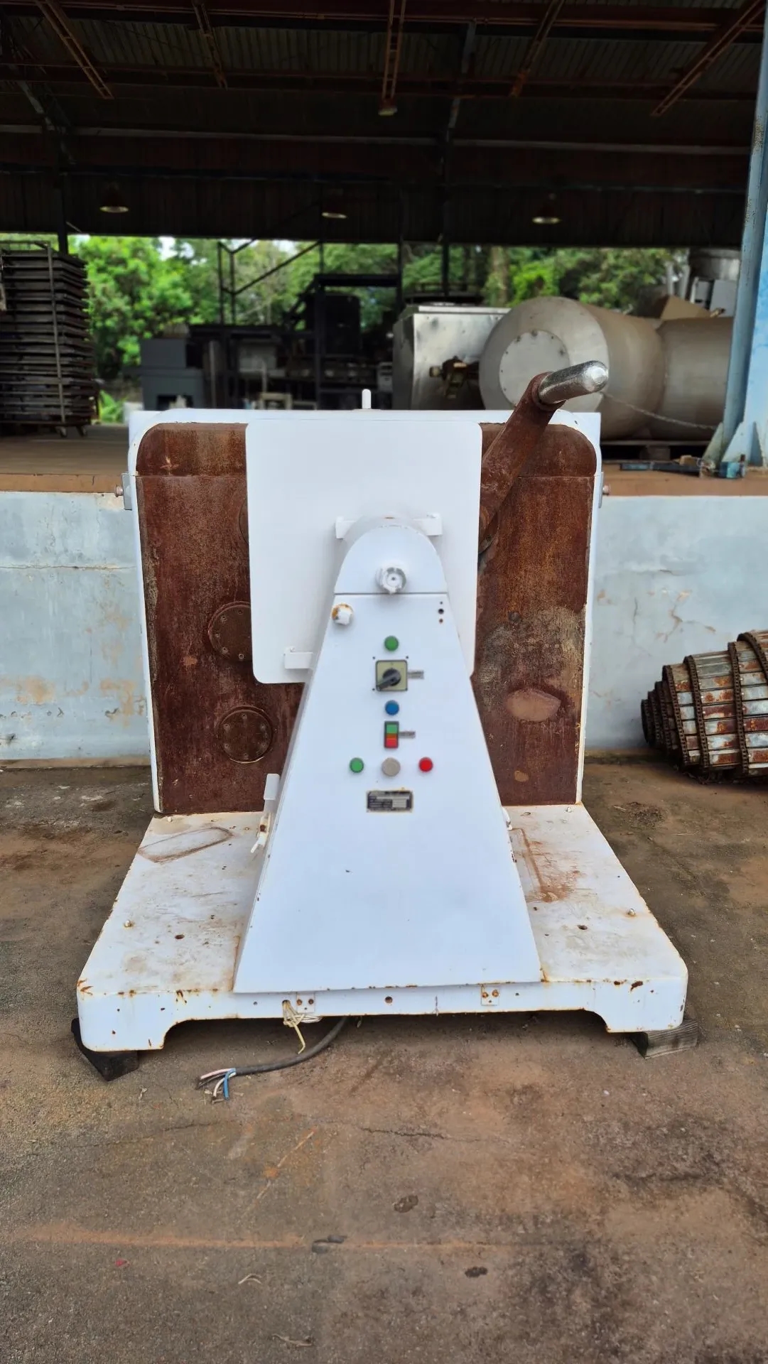 puxador-de-bala-capacidade-60-kg-por-batelada-marca-maicom-maras