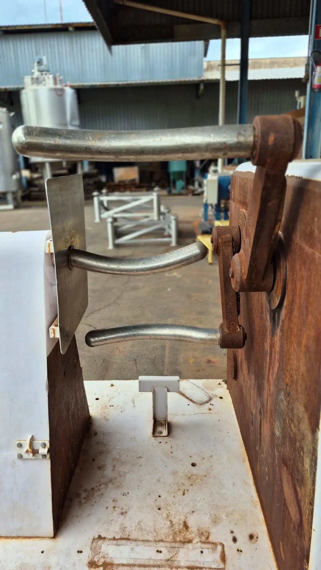 puxador-de-bala-capacidade-60-kg-por-batelada-marca-maicom-maras