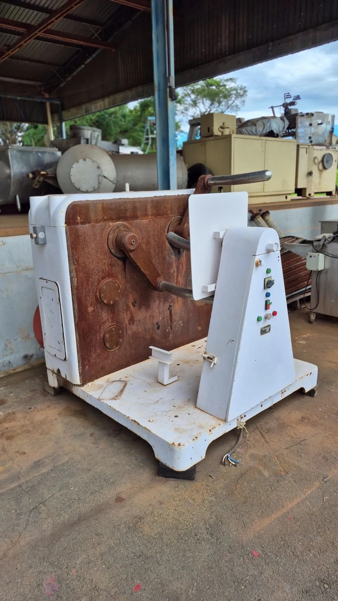 puxador-de-bala-capacidade-60-kg-por-batelada-marca-maicom-maras