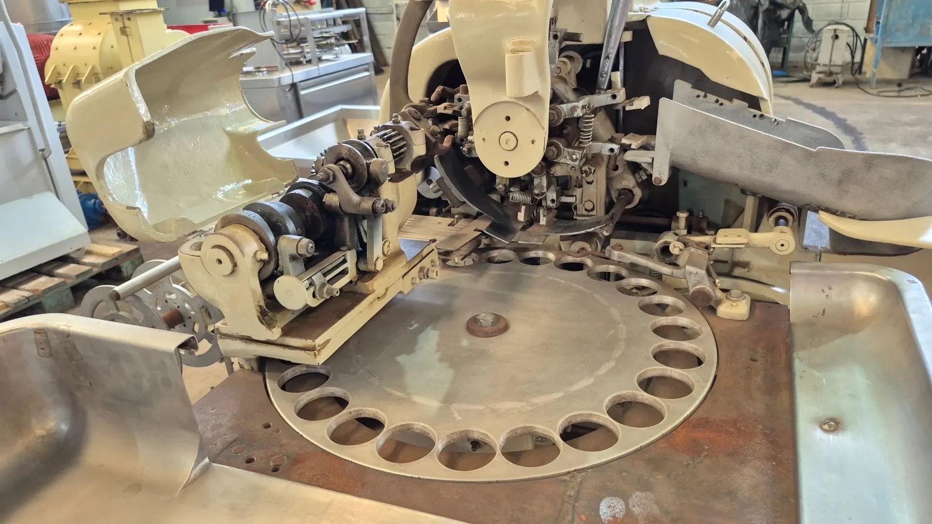 embaladora-de-dupla-torcao-para-balas-de-banana-bombons-balas-trufas-e-outros