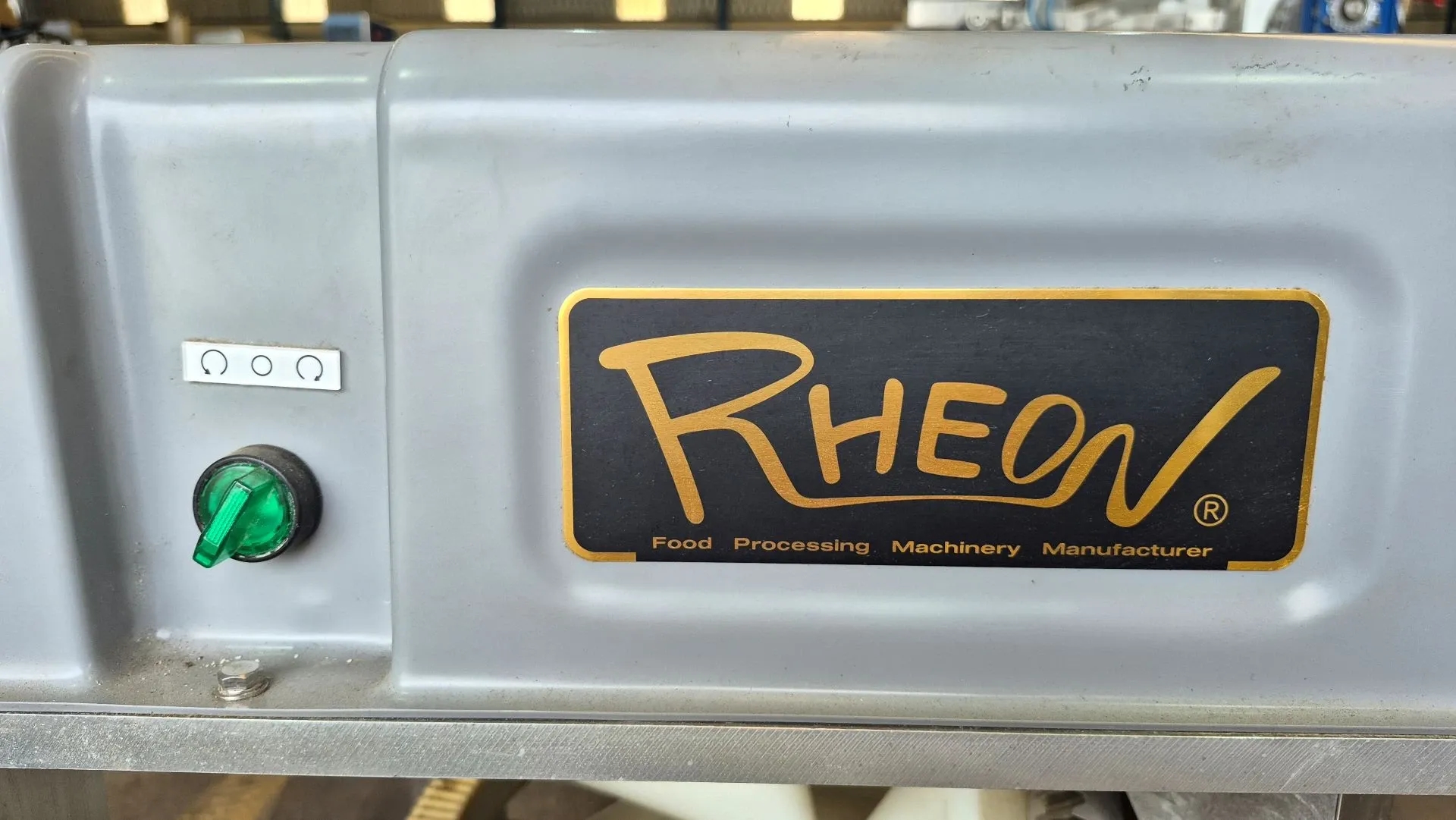 abridora-de-massa-de-pizza-marca-rheon-modelo-pizza-spinner-pm-001