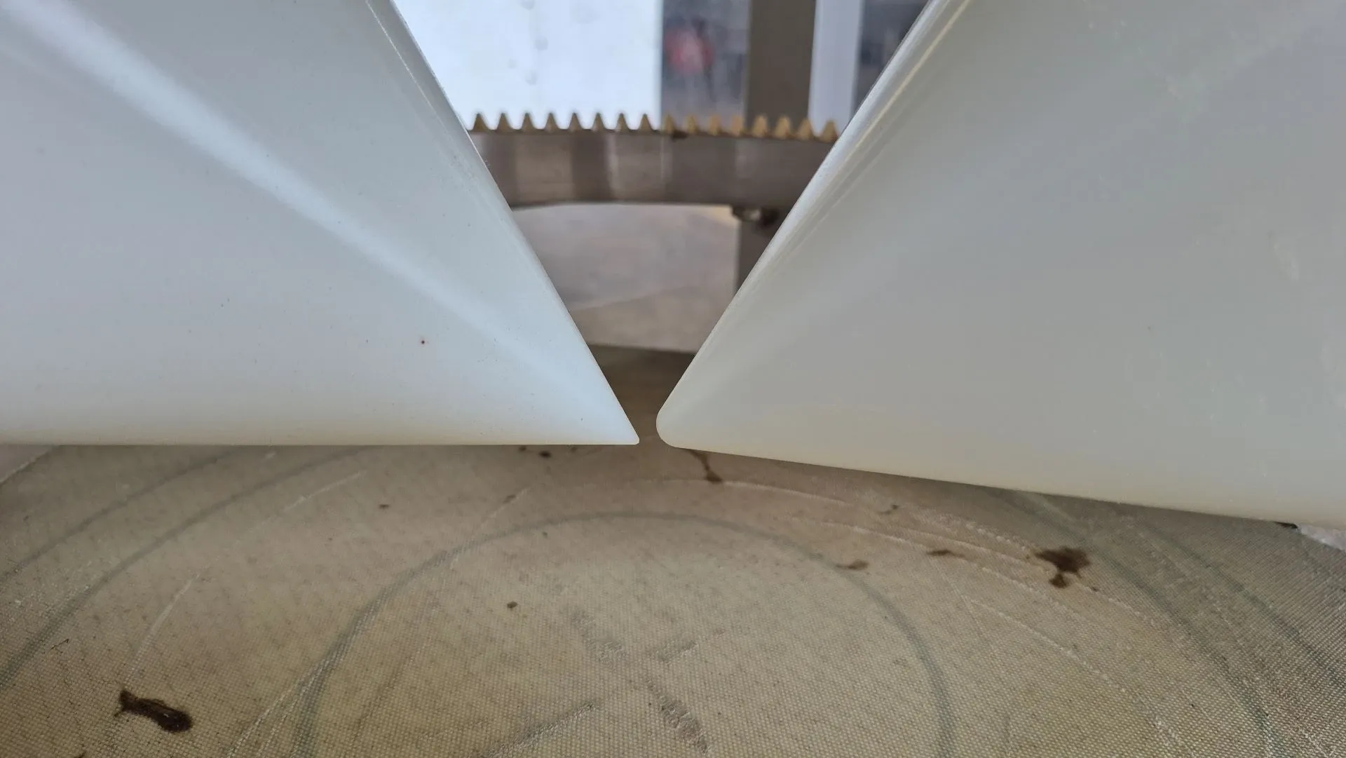 abridora-de-massa-de-pizza-marca-rheon-modelo-pizza-spinner-pm-001