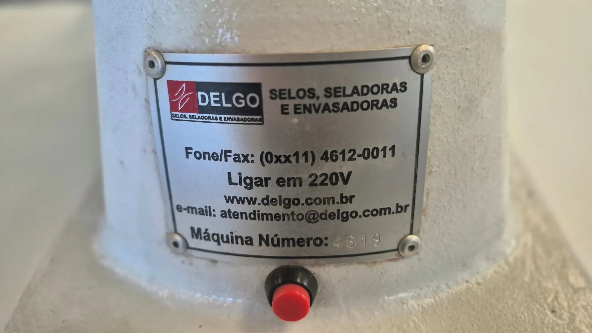 seladora-garrafas-e-frascos-marca-delgo