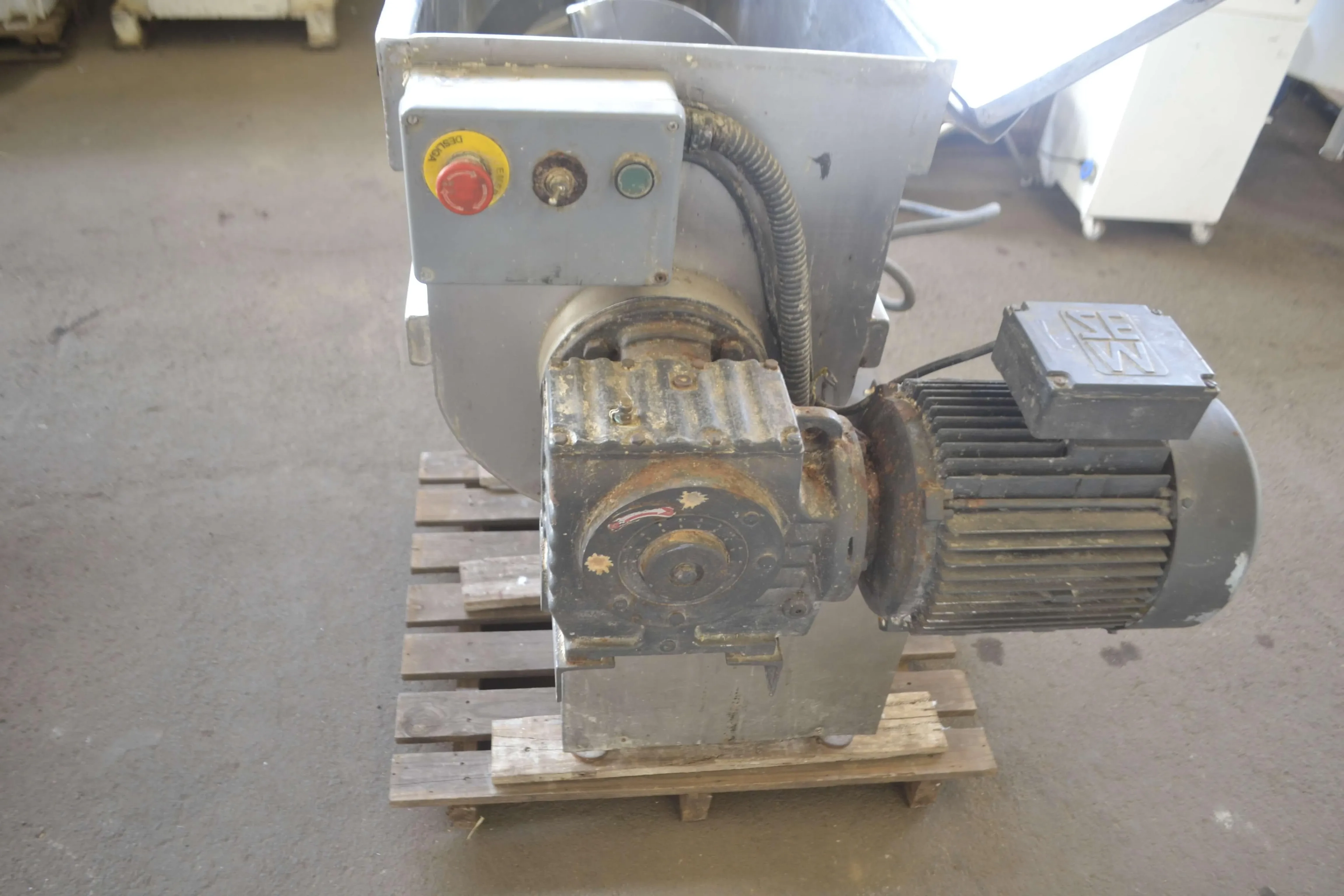 prensa-compactadeira-capacidade-100-kg-marca-indiana-1706