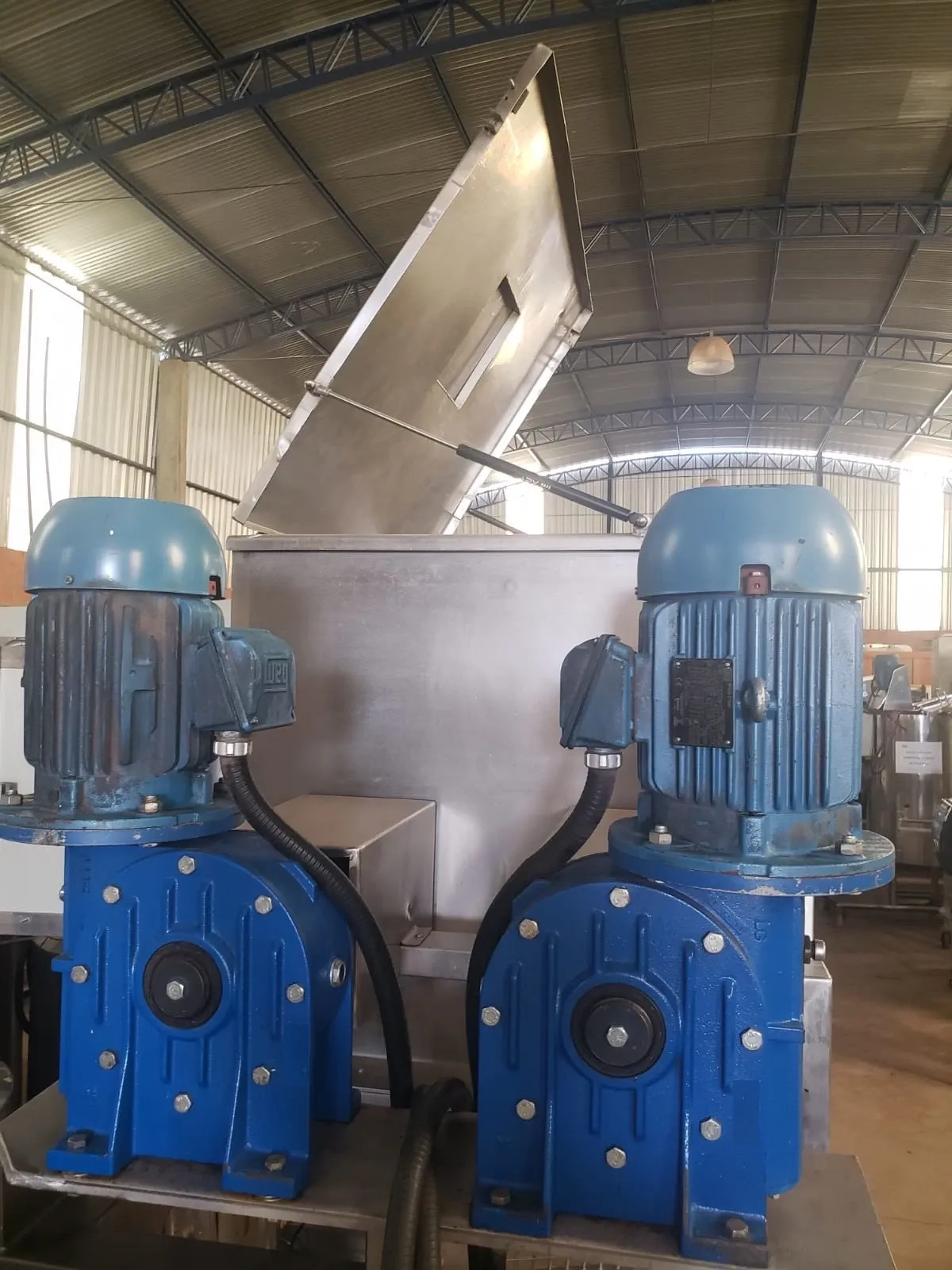 linha-fabric-granul-choc-macio-24-toneladas