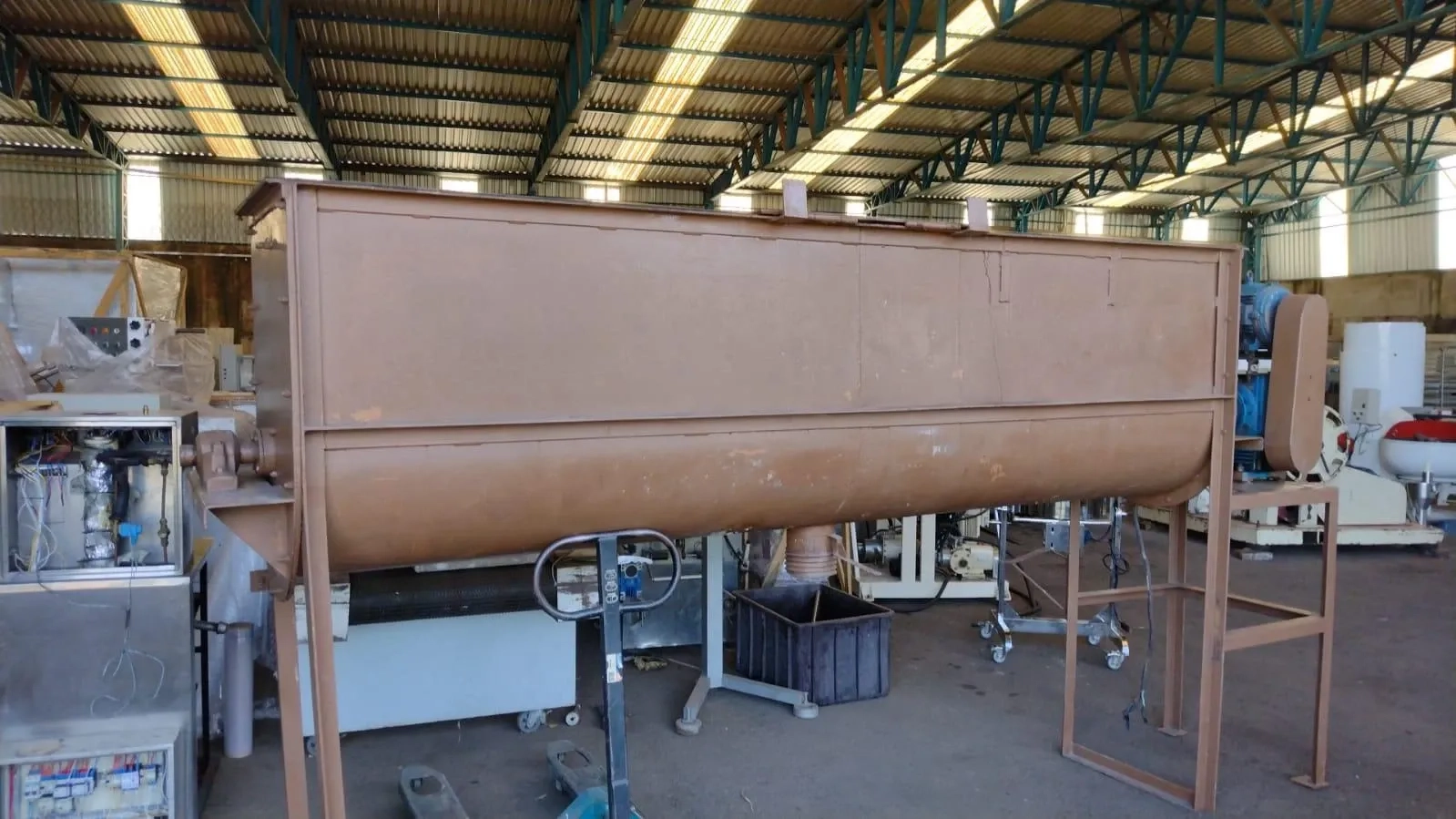 misturador-ribbon-blender-em-aco-carbono-1200-litros