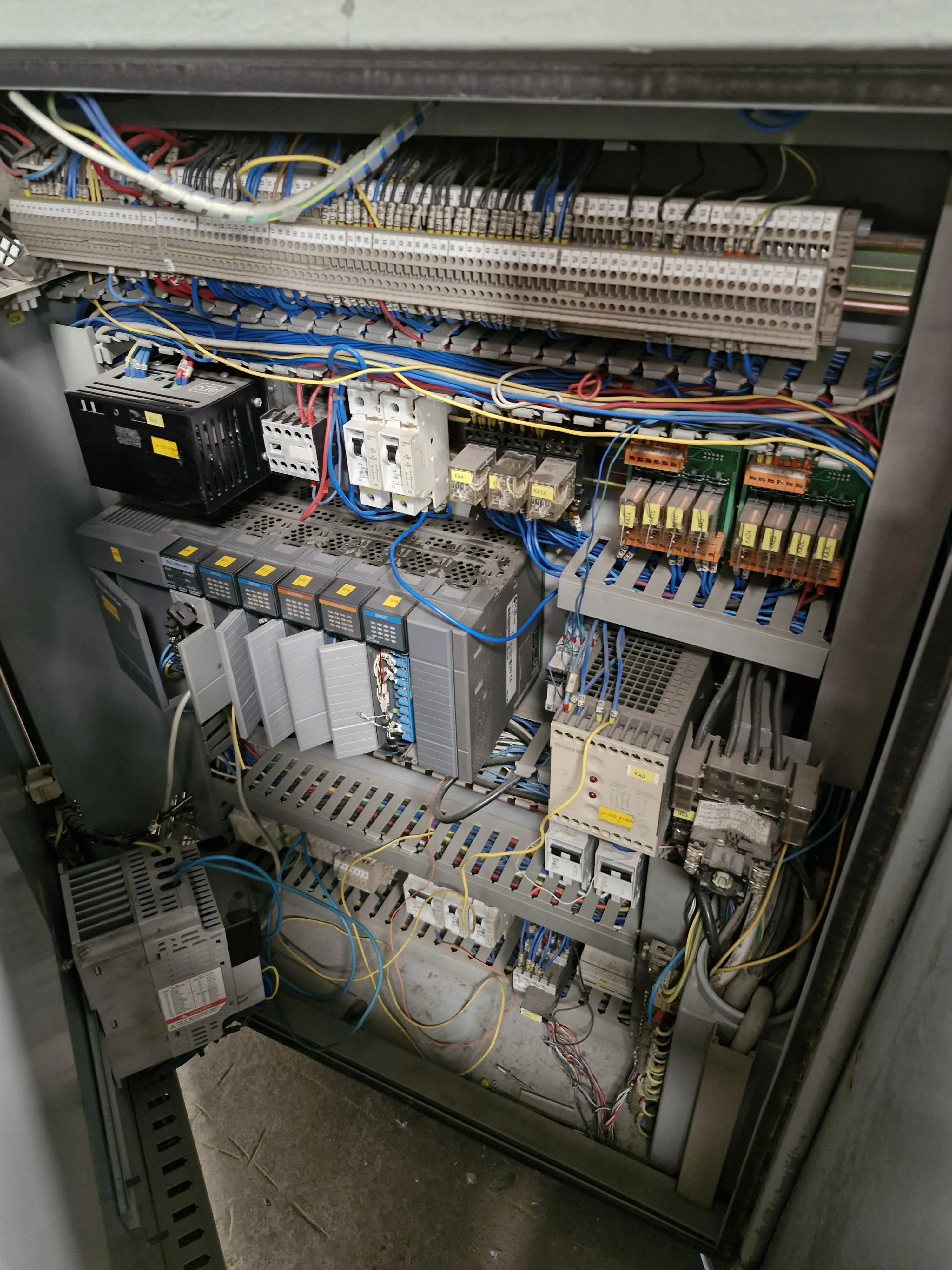 encartuchadeira-horizontal-automatica-para-frascos-plasticos-vidros-com-bula-marca-ima