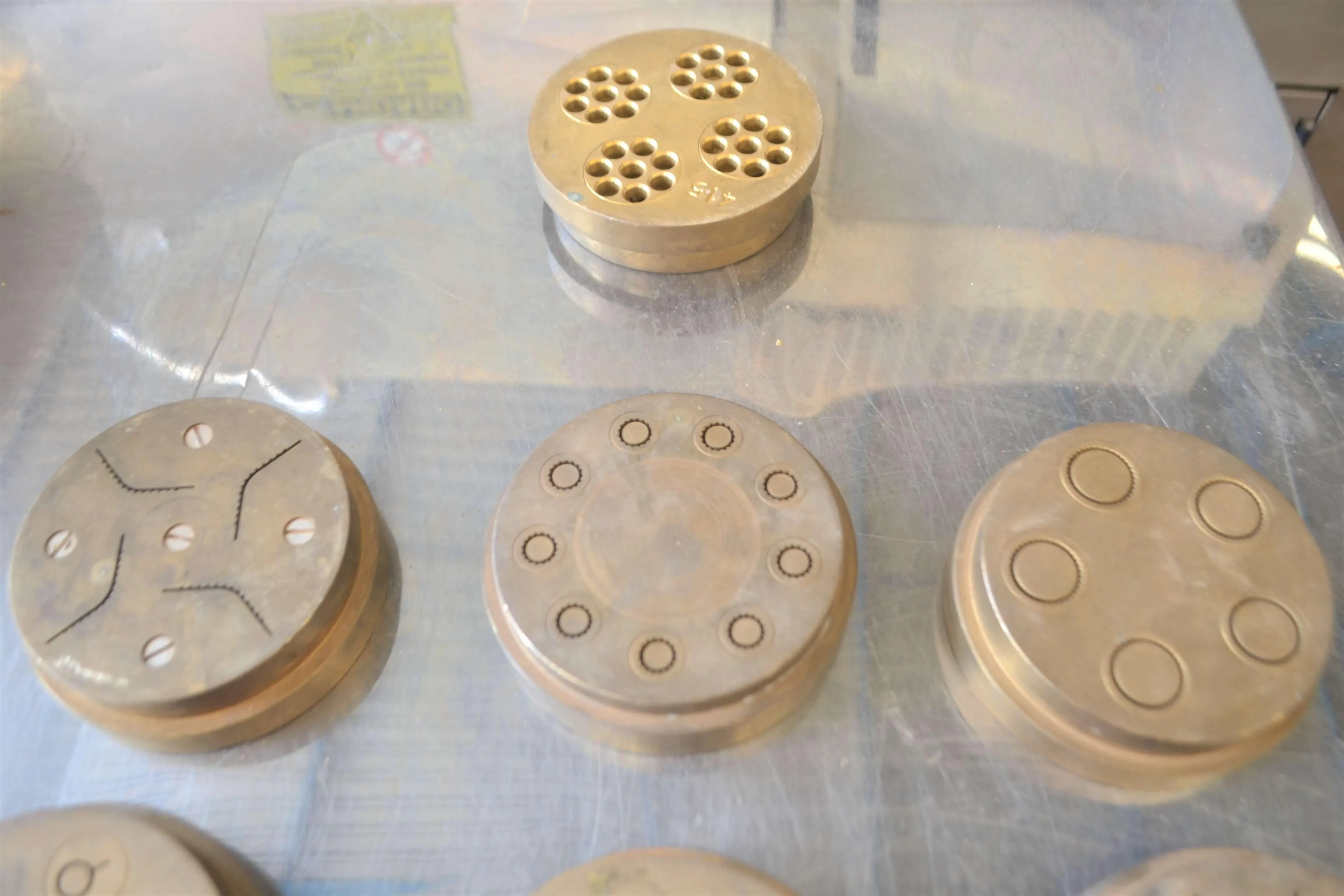 masseira-esfolhadeira-e-extrusora-capacidade-25-kg-hora-marca-pama-roma