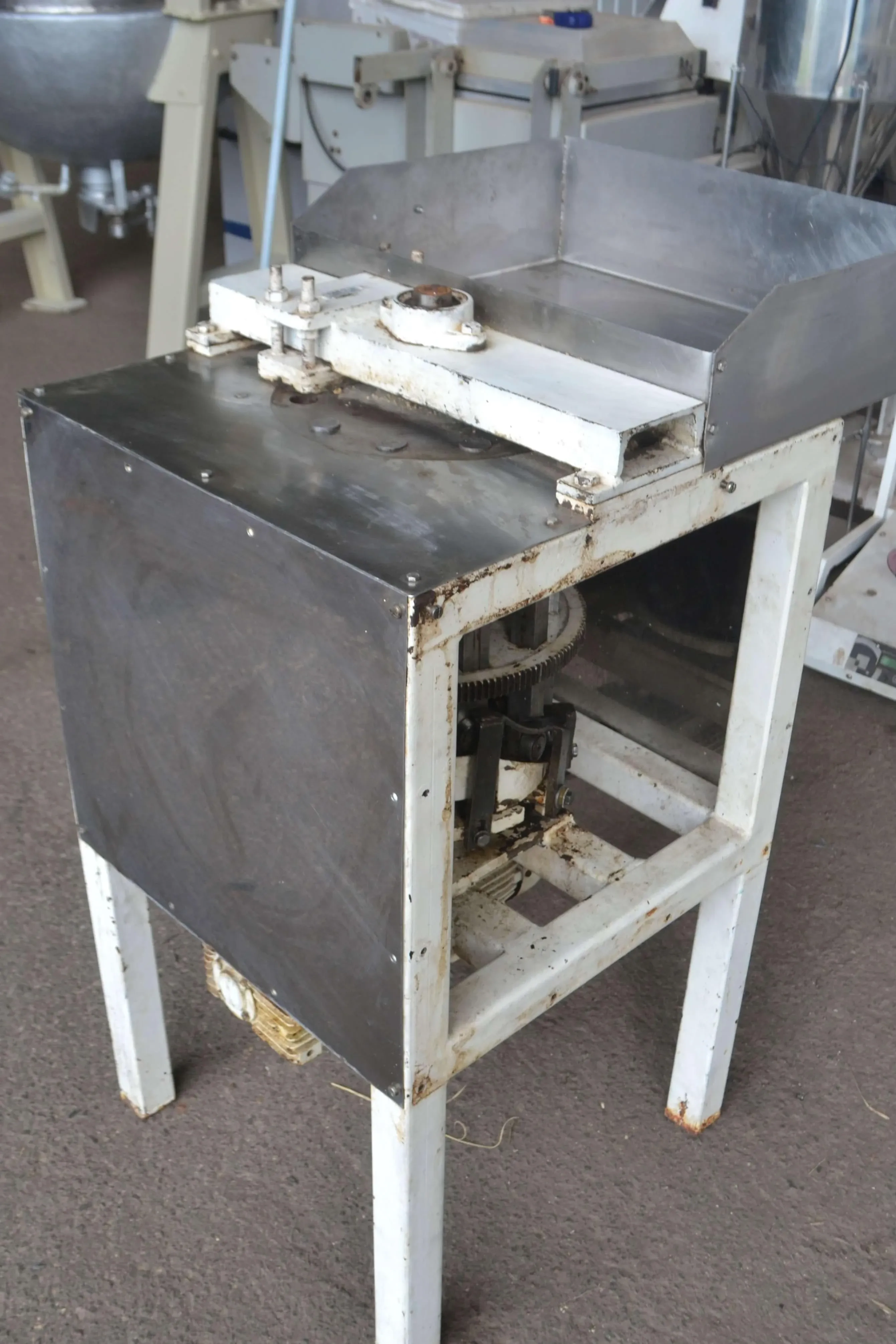 prensa-de-pacoca-rolha-com-10-cavidades