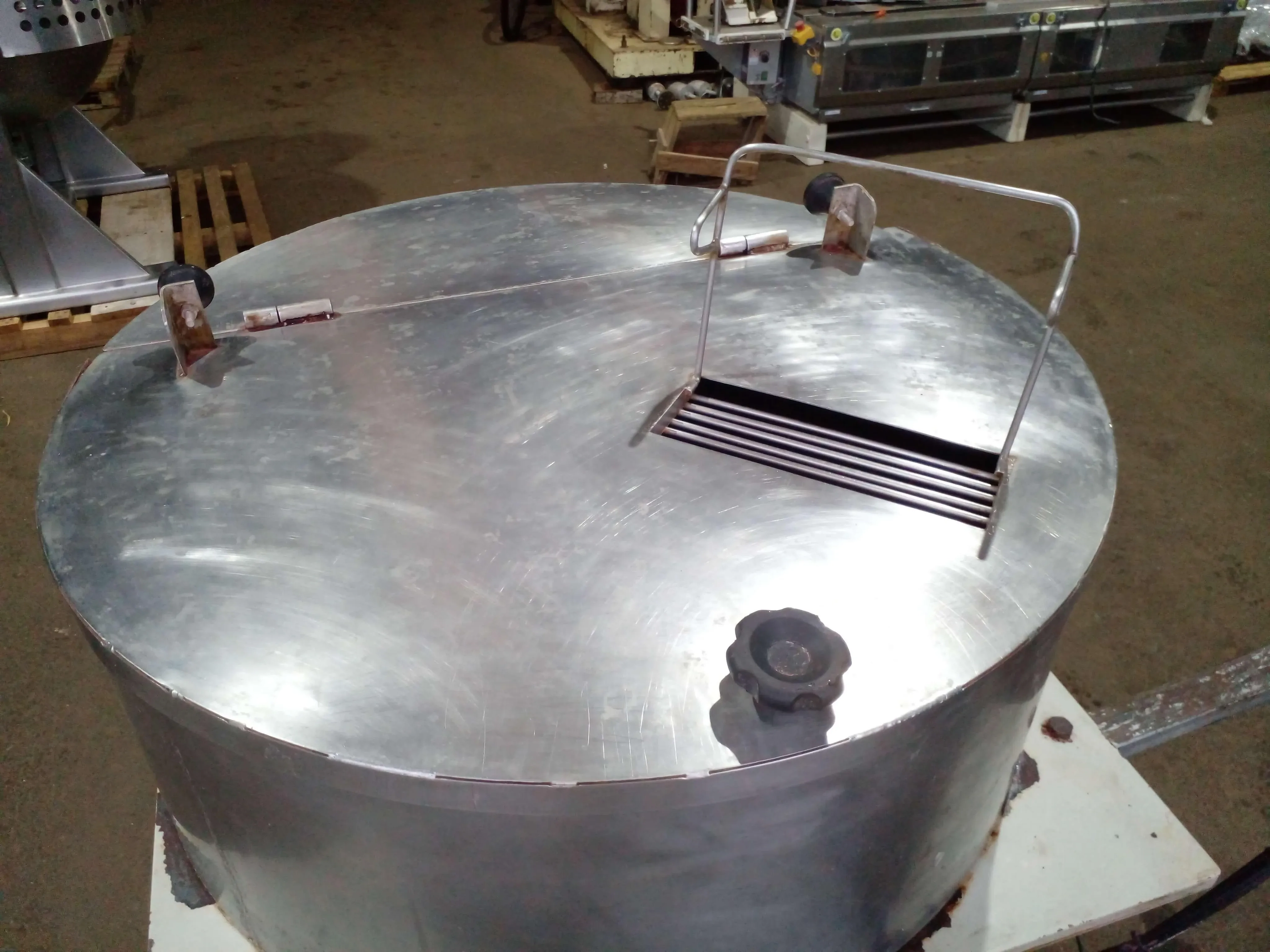 compactadeira-com-masseira-continua-capacidade-150-kg-h-marca-braslaer