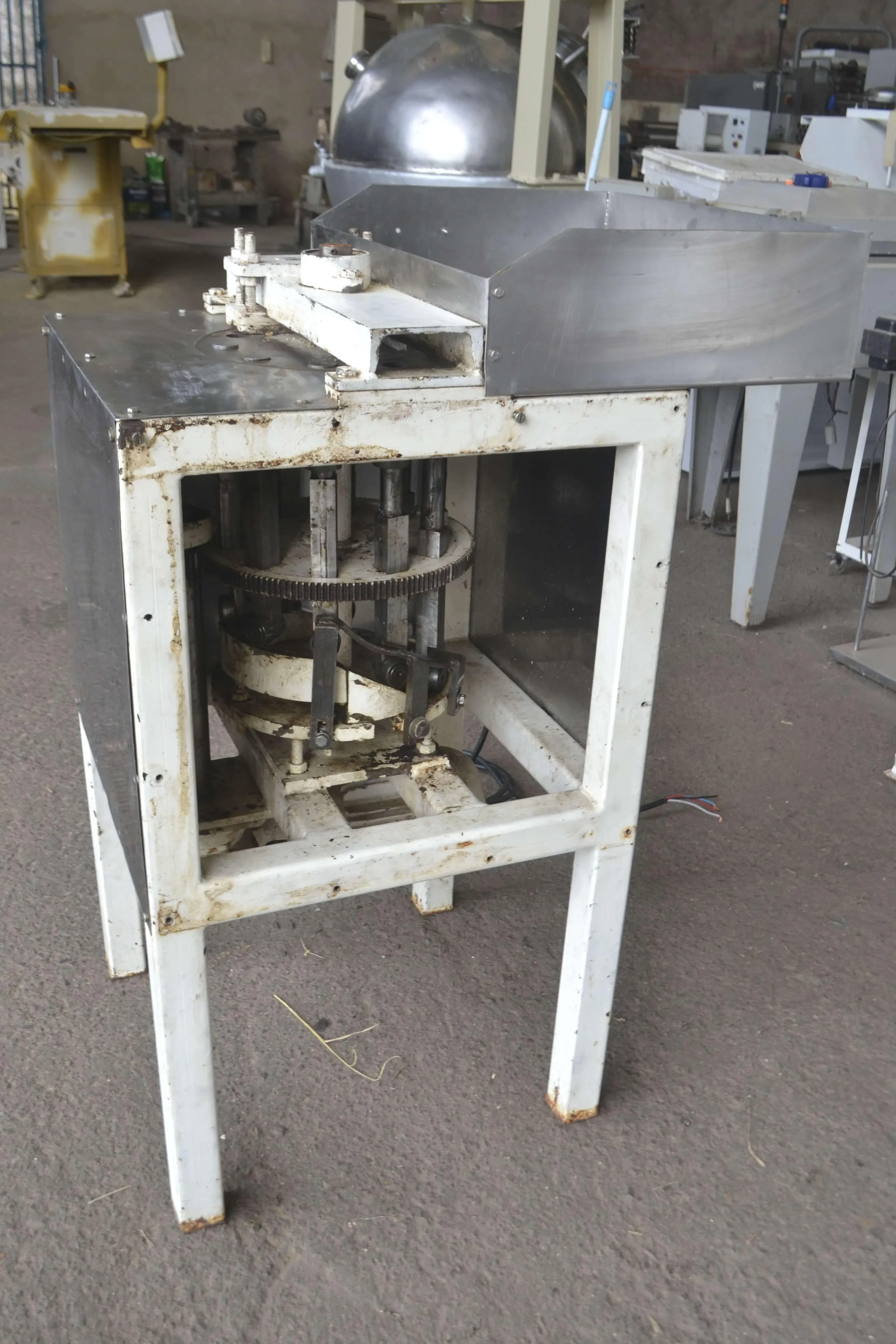 prensa-de-pacoca-rolha-com-10-cavidades