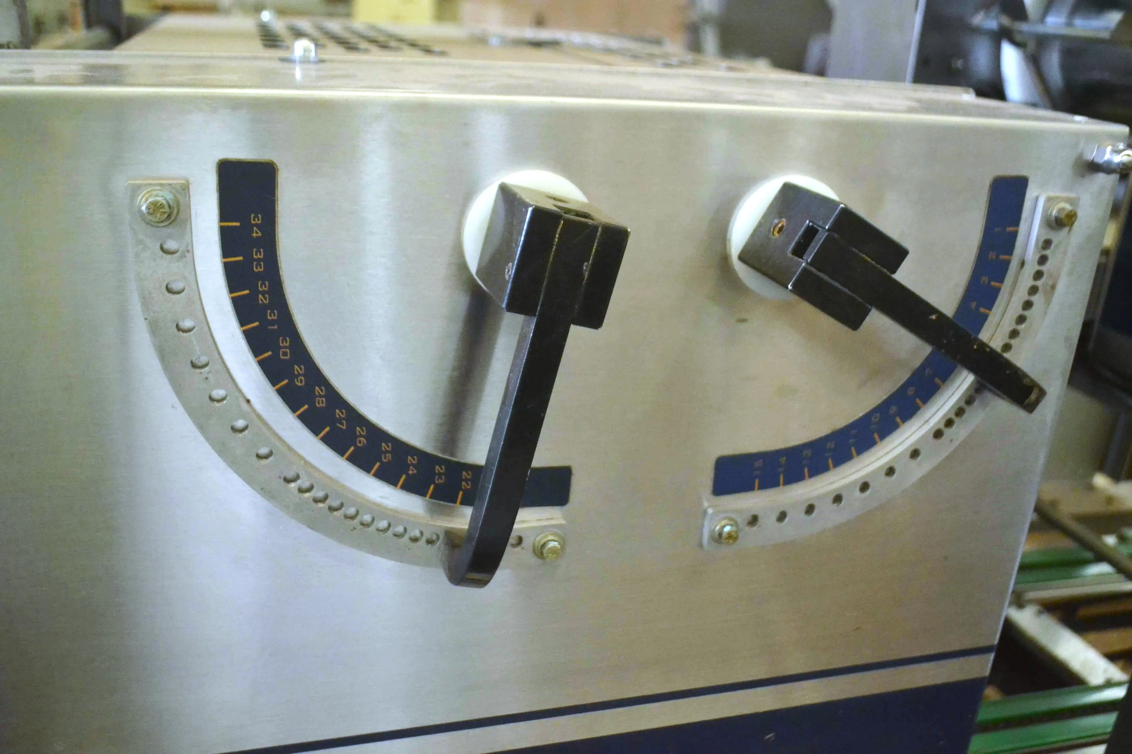 moldadora-para-massa-de-pao-grupo-automatico-universal-marca-argental