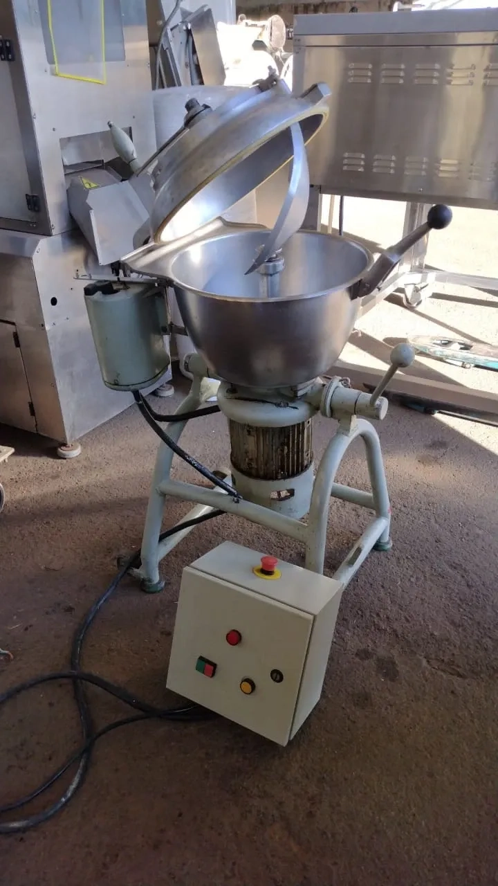 processador-de-alimentos-em-aco-inox-geiger-capacidade-40-litros