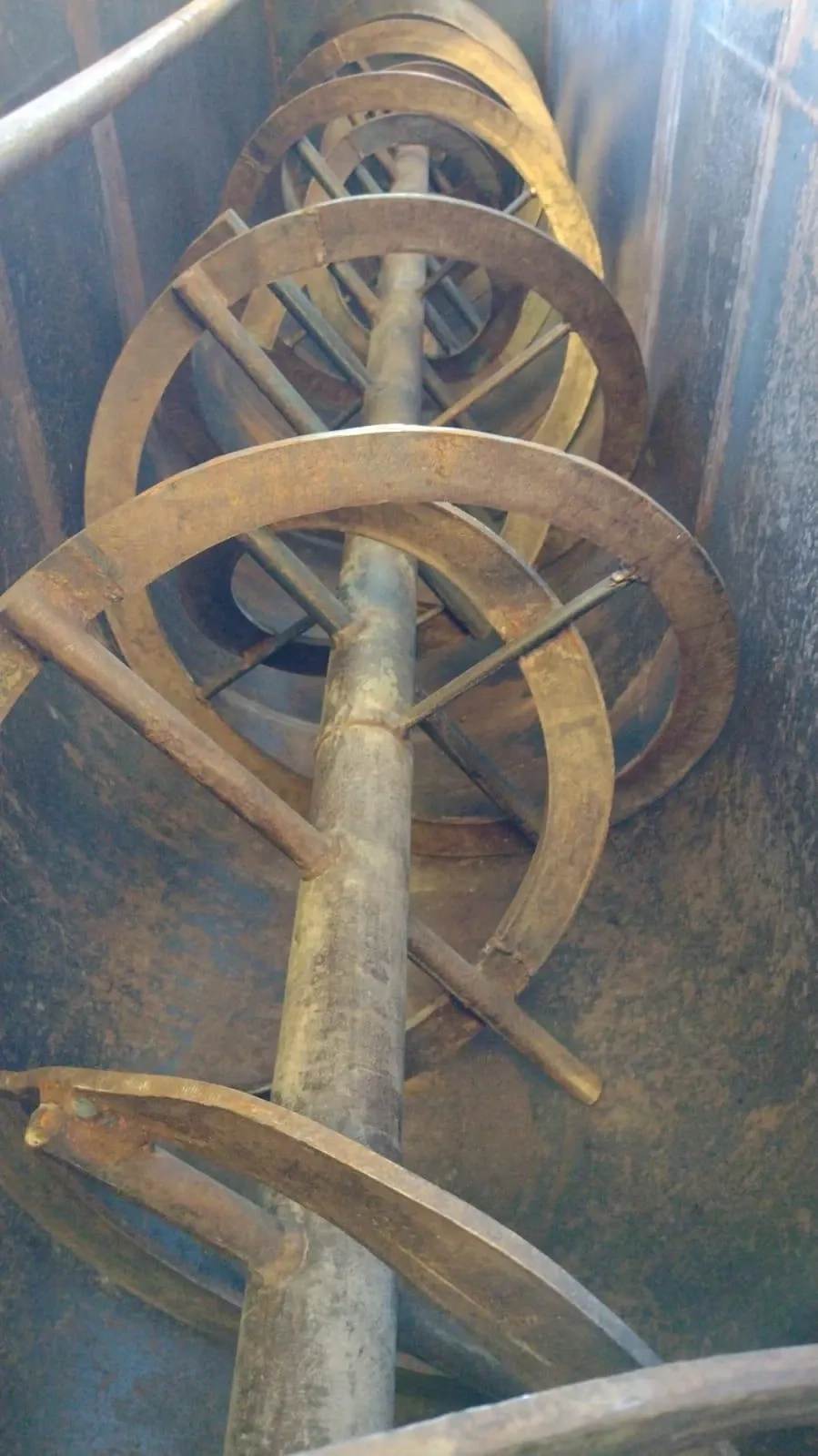 misturador-ribbon-blender-em-aco-carbono-1200-litros