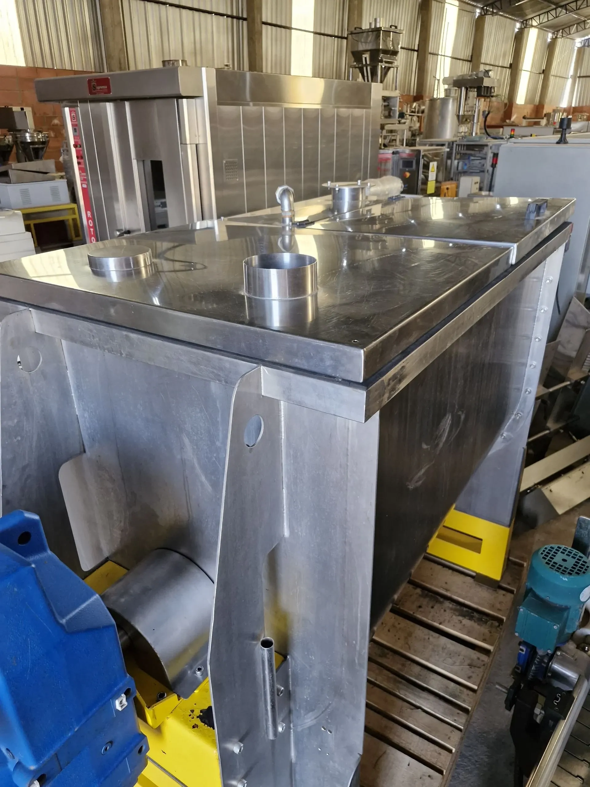 misturador-ribbon-blender-capacidade-1000-litros