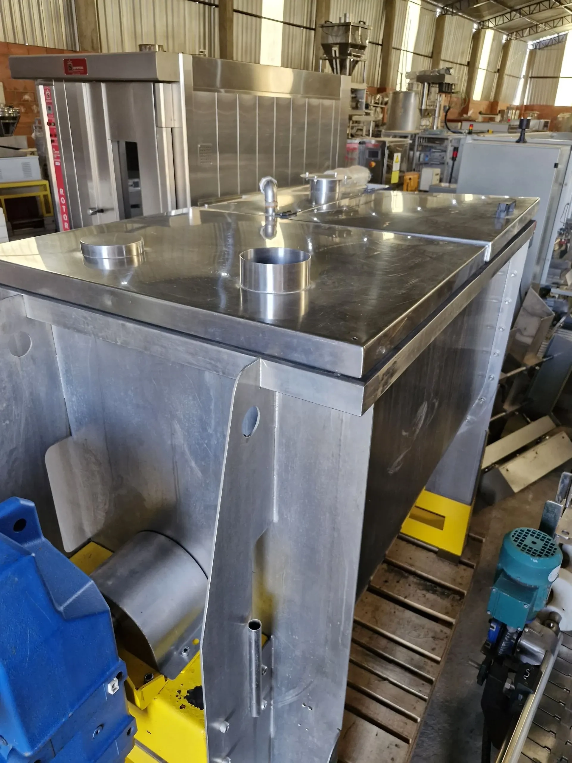 misturador-ribbon-blender-capacidade-1000-litros