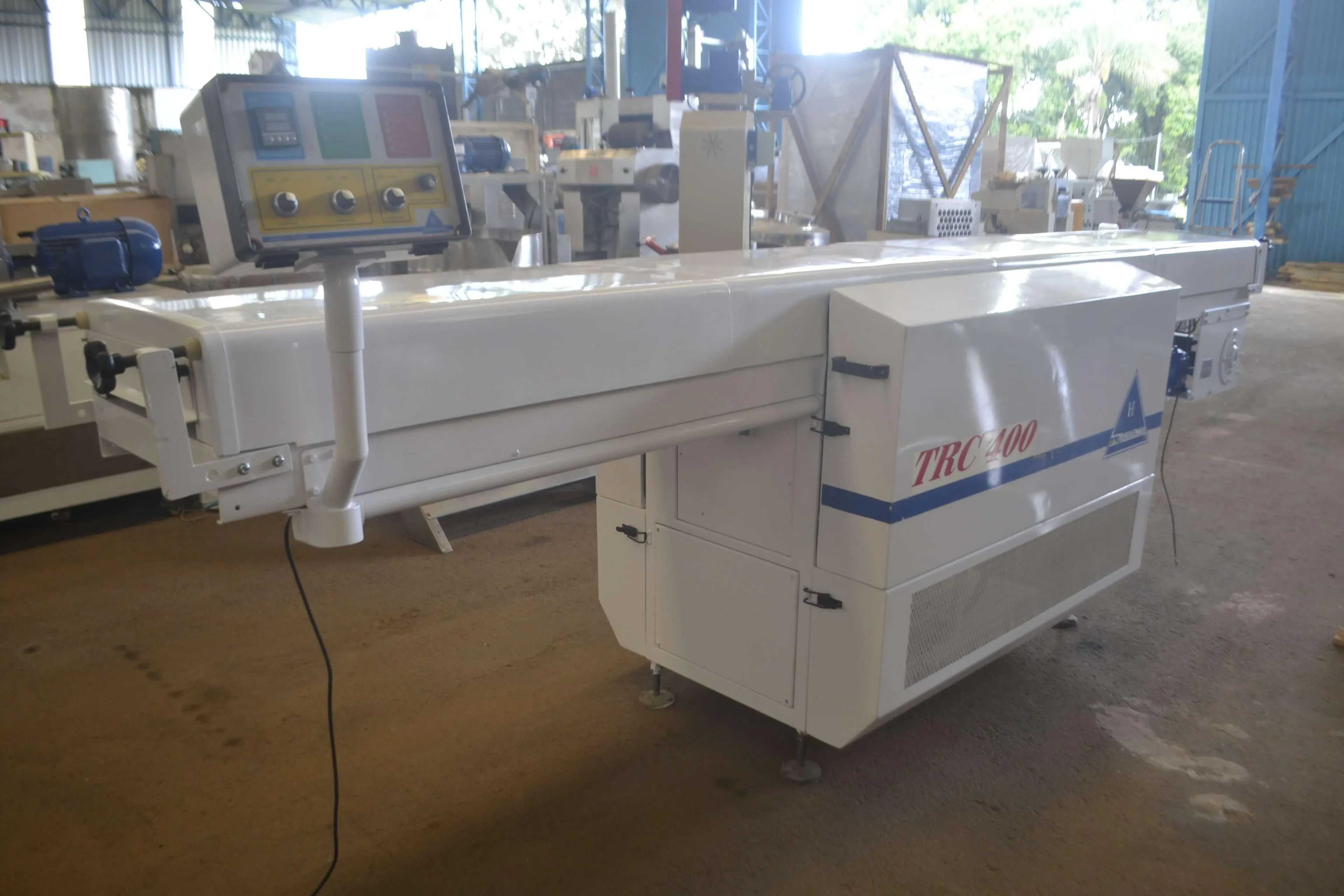 tunel-de-resfriamento-de-chocolate-4-m-x-400-mm-marca-hebleimar