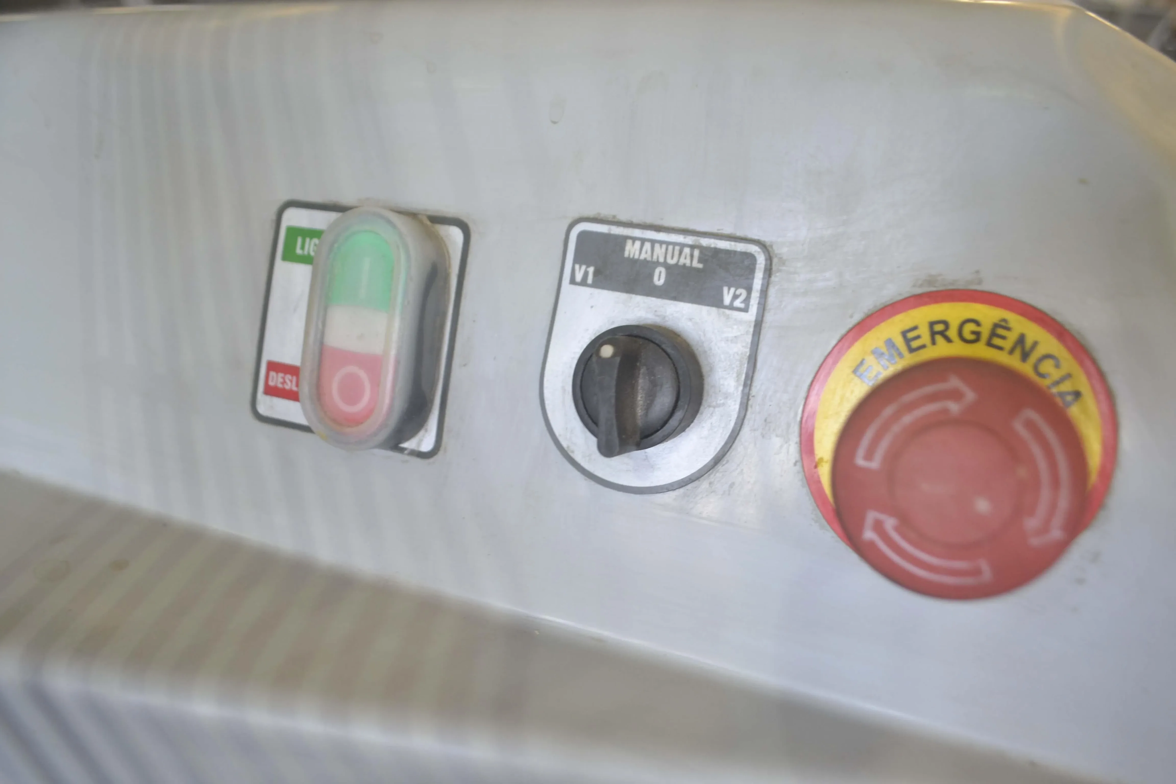 amassadeira-espiral-capacidade-80-kg-marca-pratica