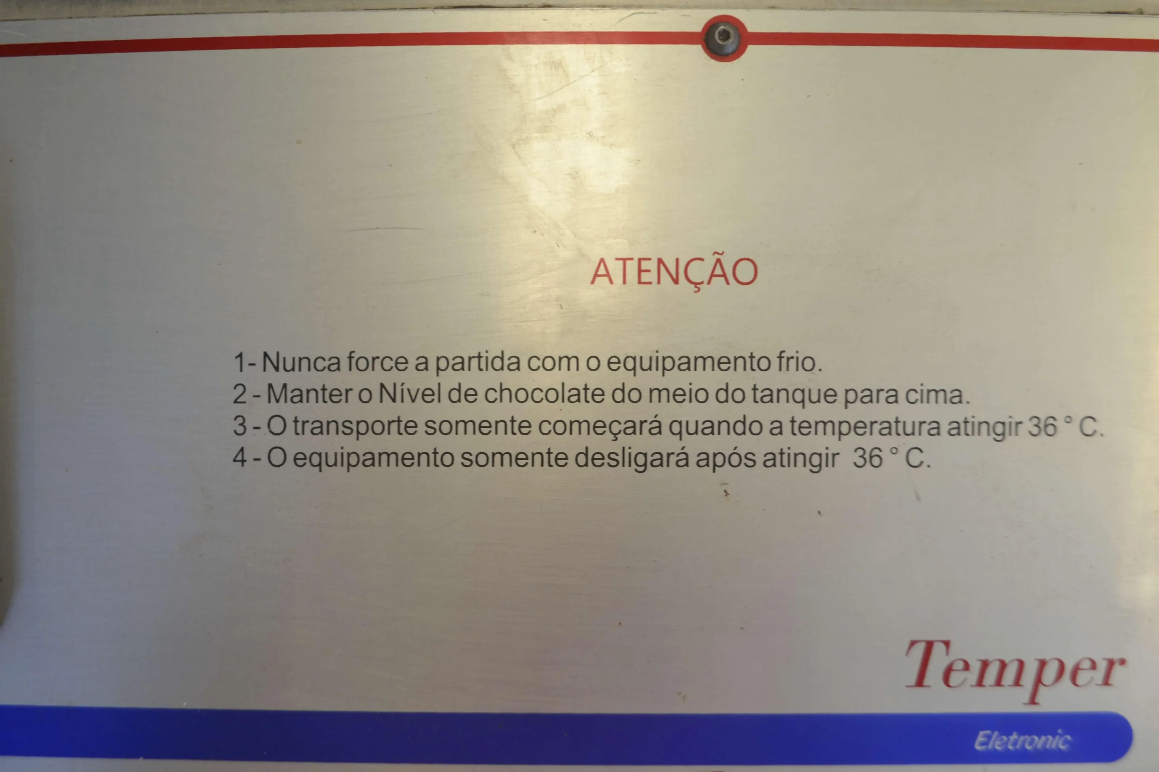 temperadeira-chocolate-capacidade-150-kg-h-marca-hebleimar