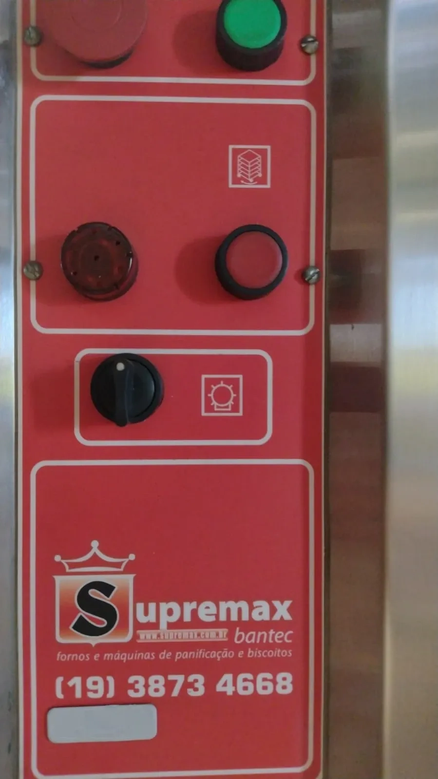 forno-rotativo-a-gas-em-inox-com-carrinho-duplo-marca-supremax