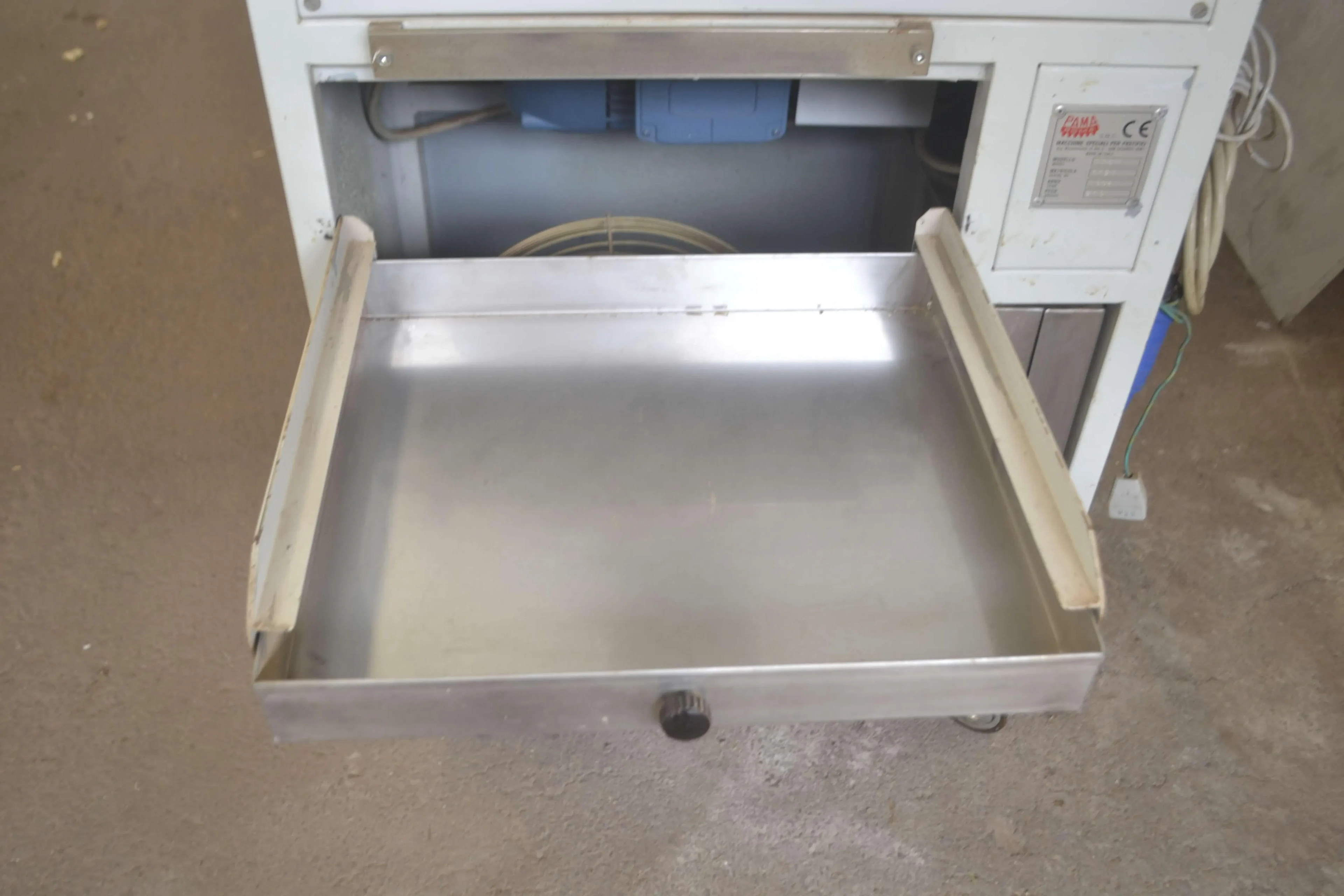 masseira-esfolhadeira-e-extrusora-capacidade-25-kg-hora-marca-pama-roma