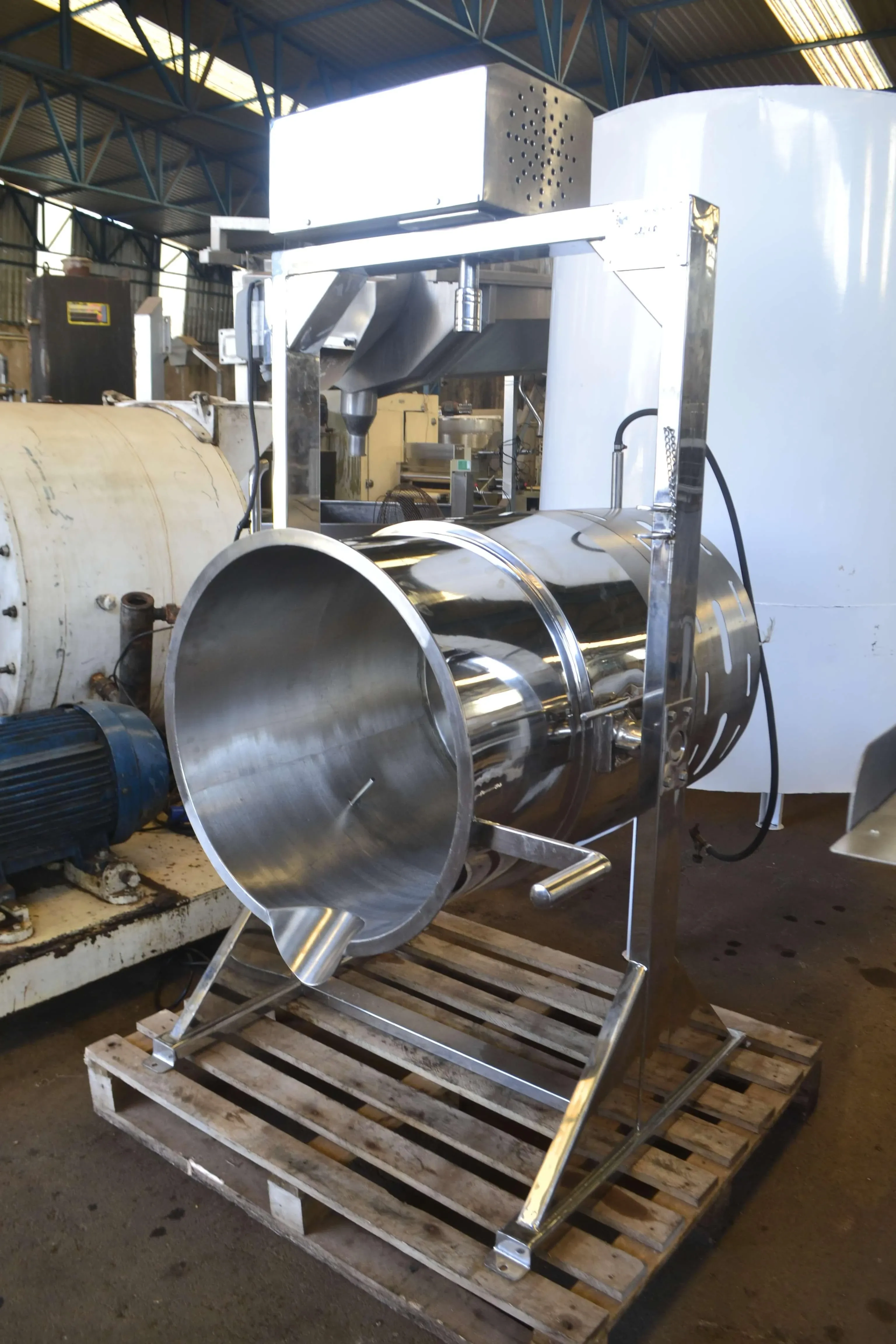 tacho-a-gas-capacidade-200-litros-marca-mundinox